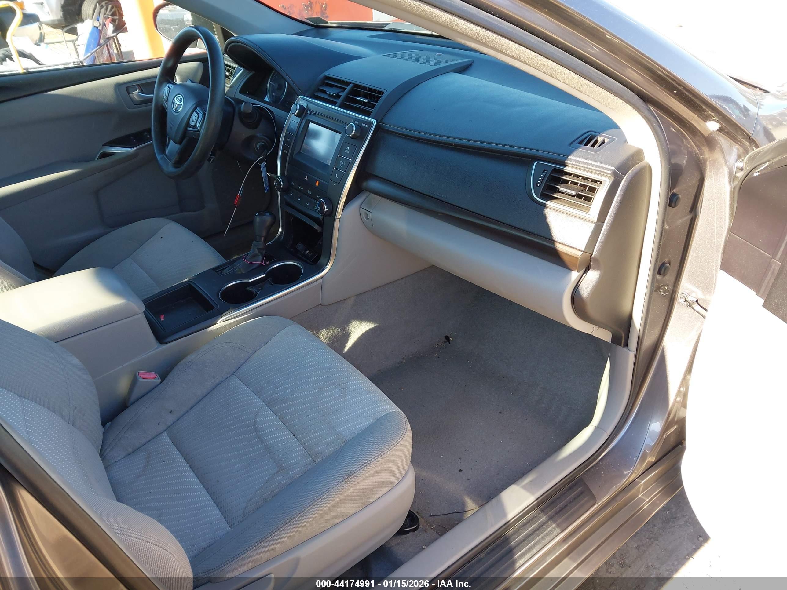 TOYOTA CAMRY image 5