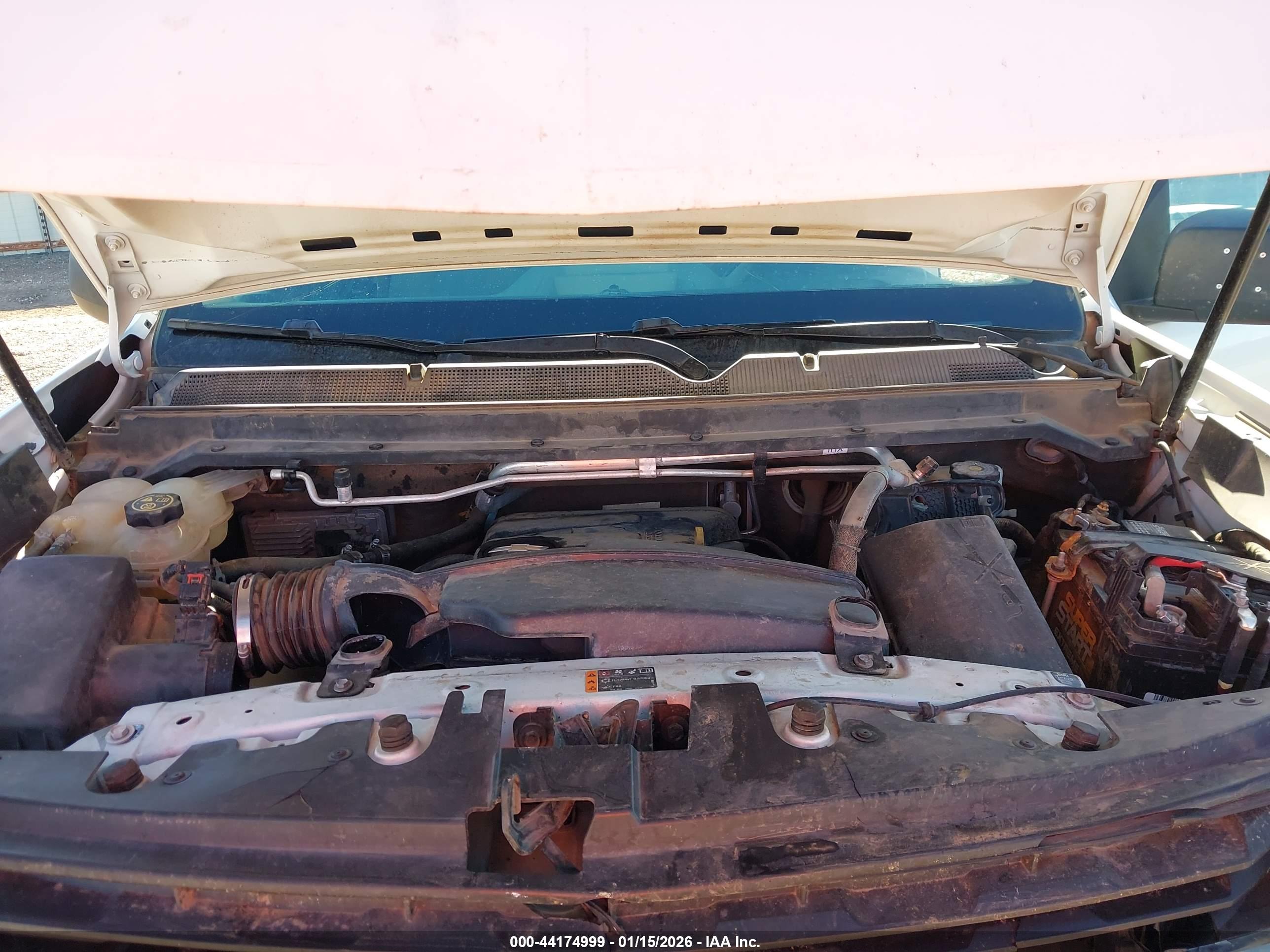 CHEVROLET COLORADO image 10