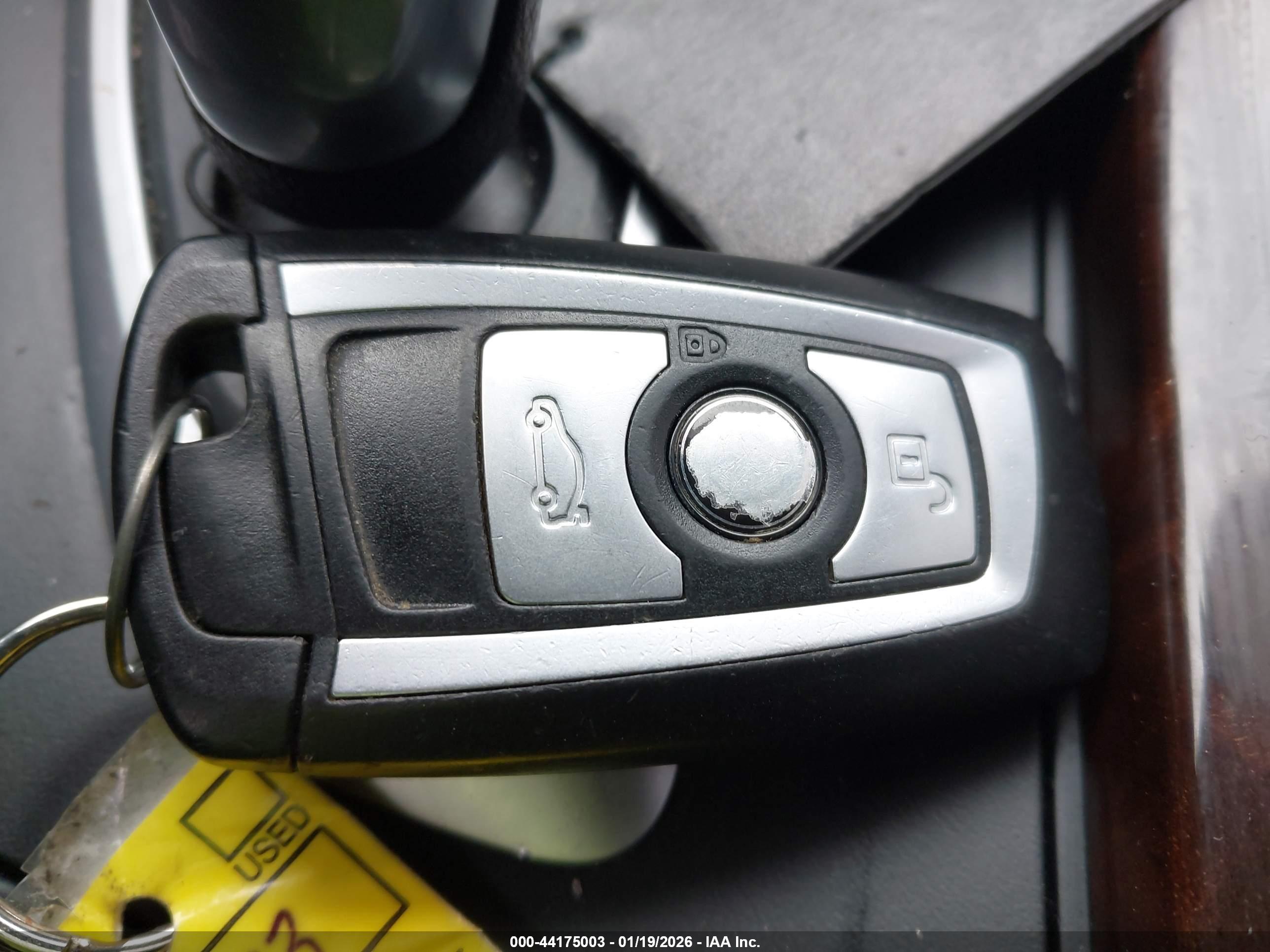 BMW 328I image 11