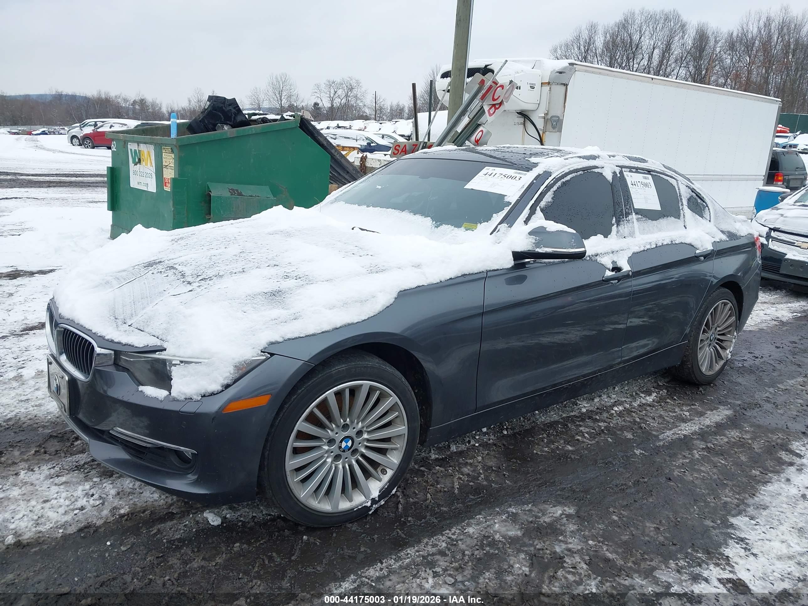 BMW 328I image 2