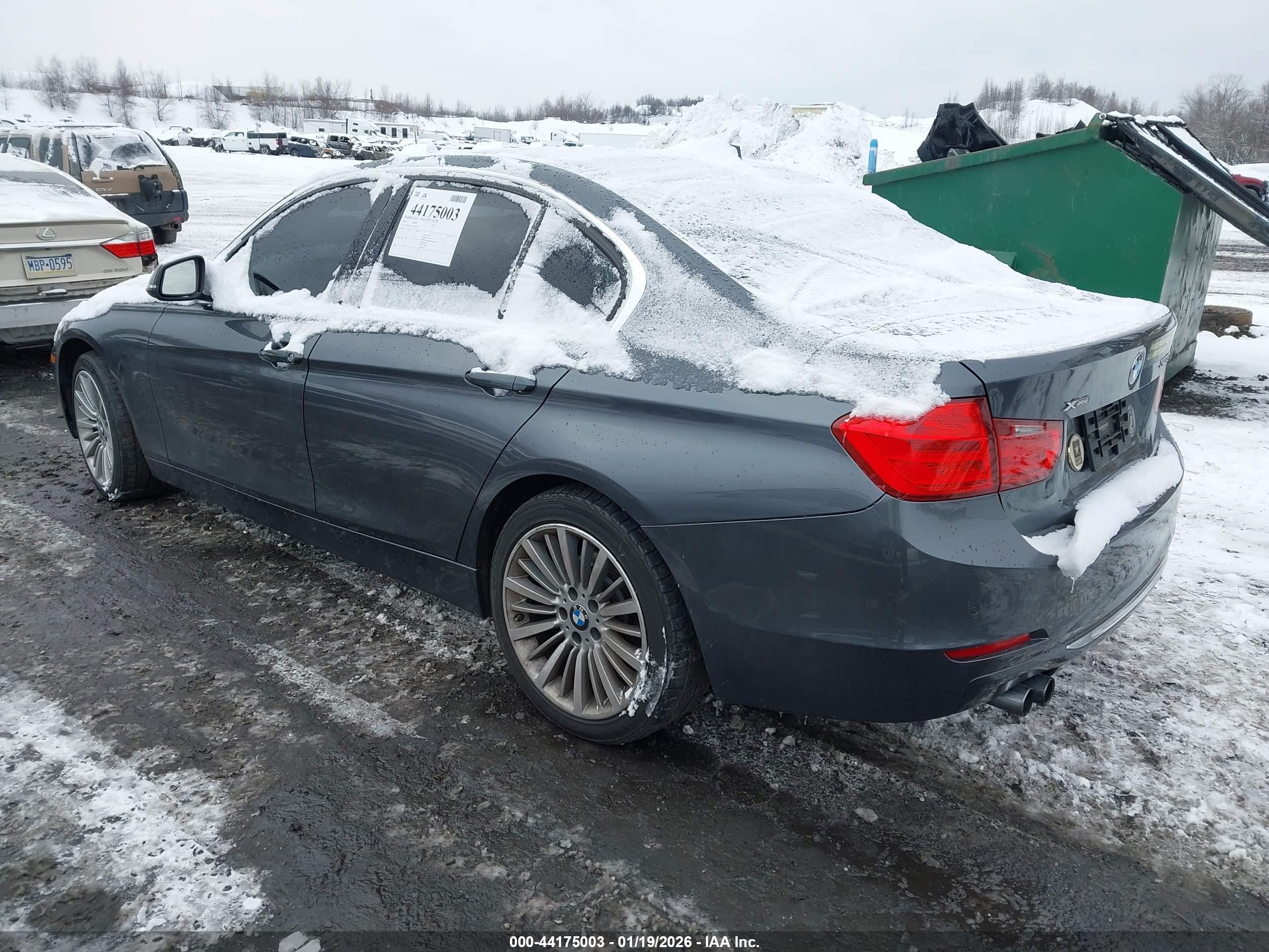 BMW 328I image 3