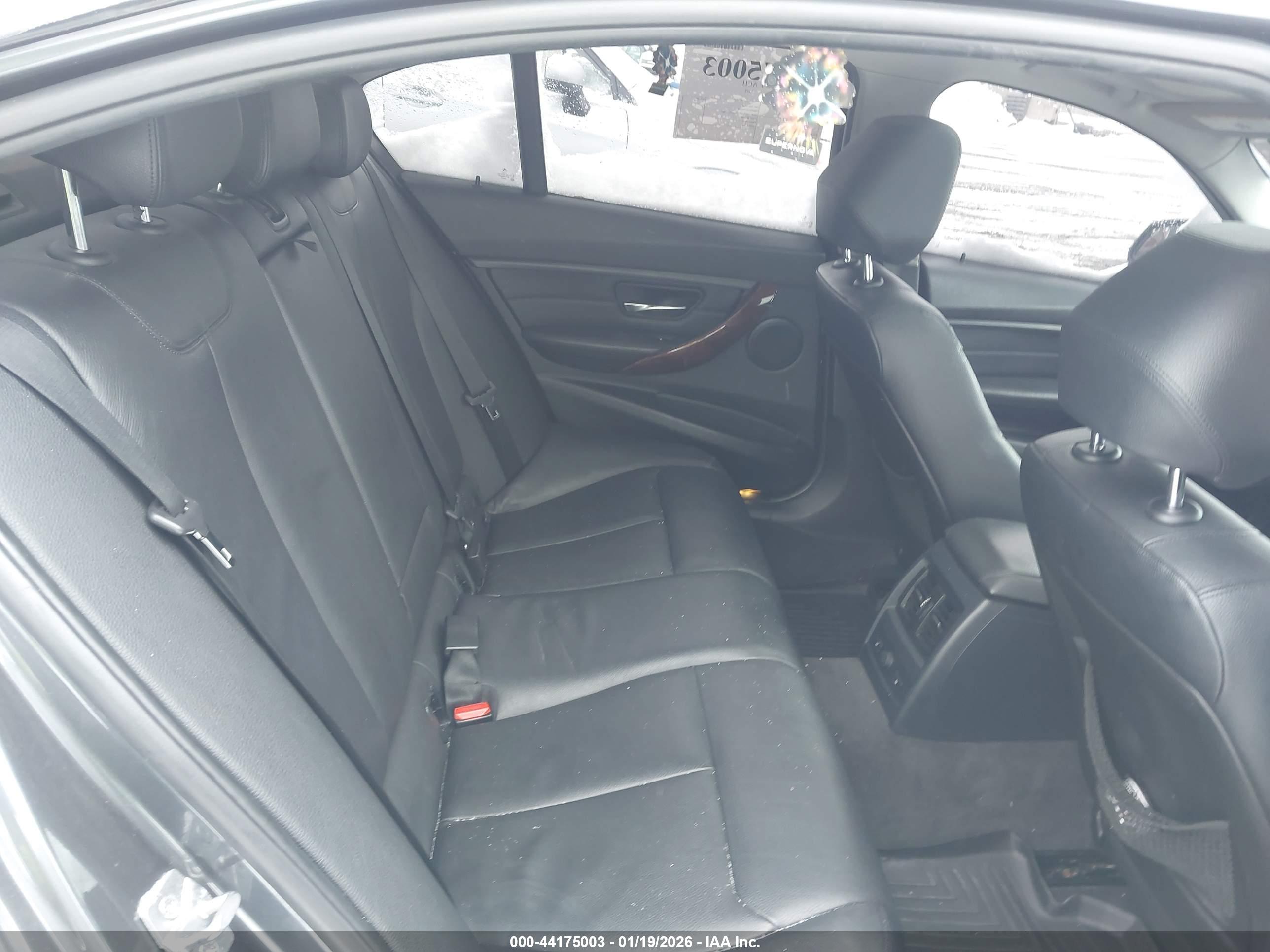 BMW 328I image 8