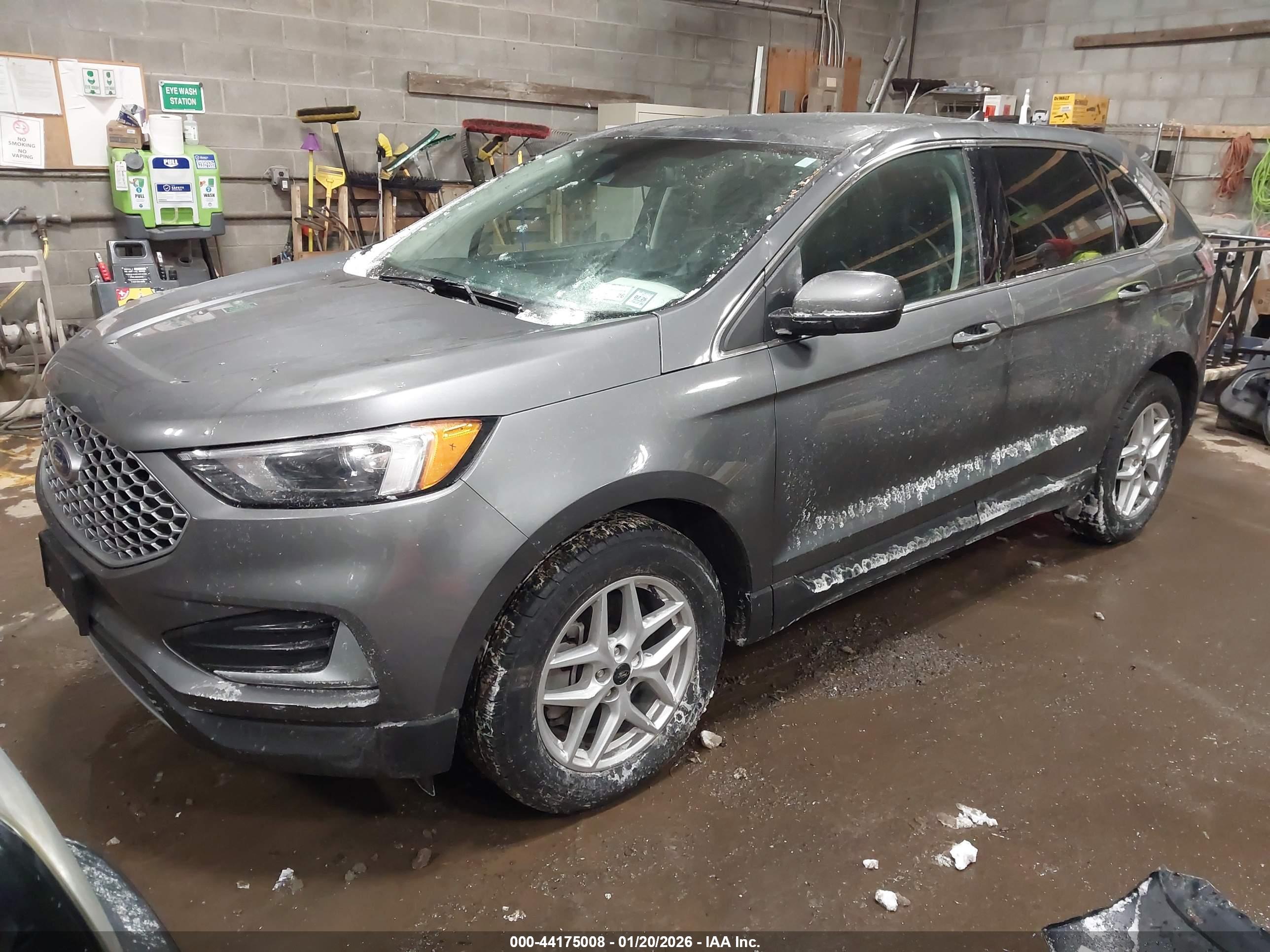 FORD EDGE image 2