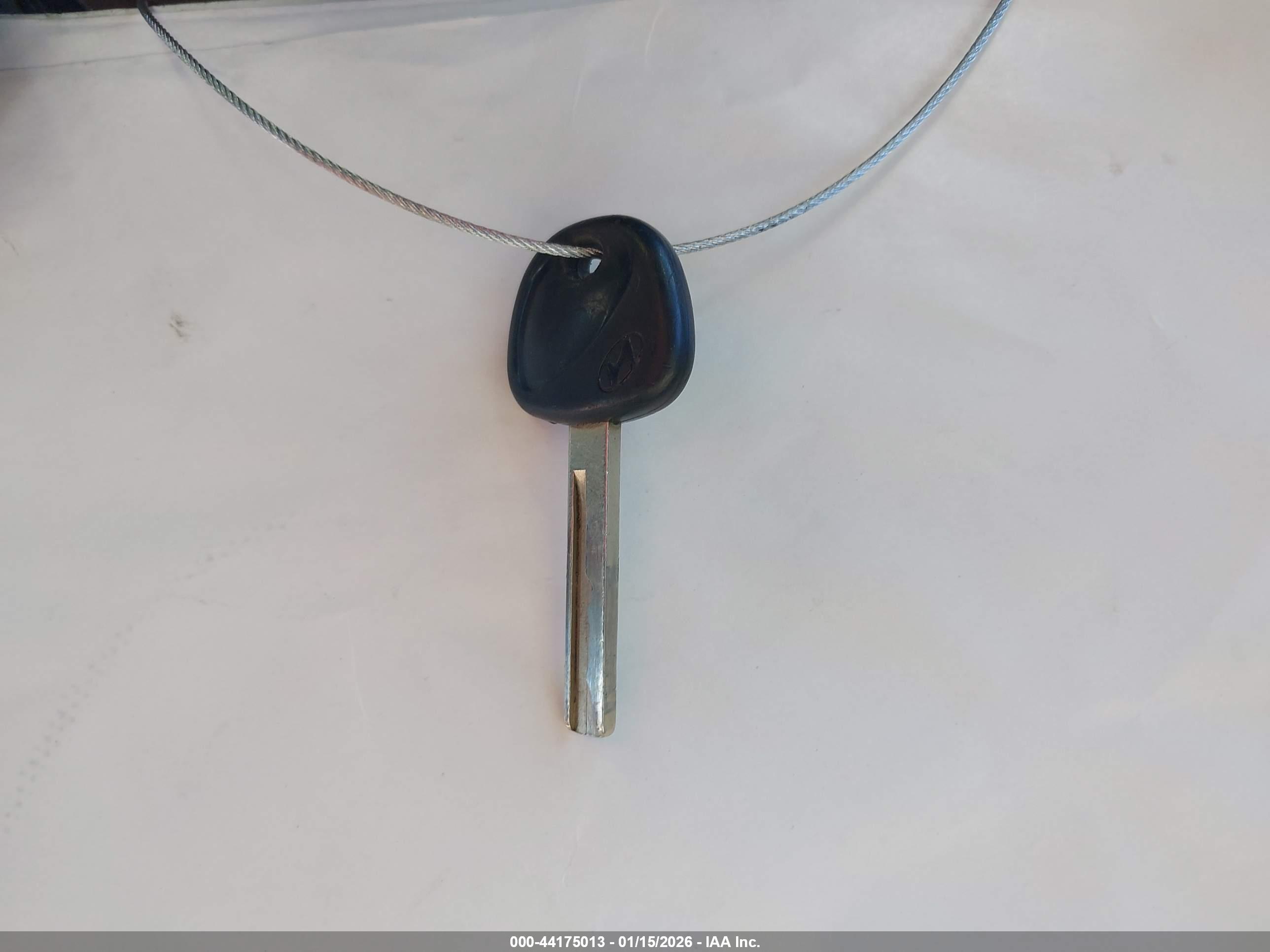 HYUNDAI ACCENT image 11