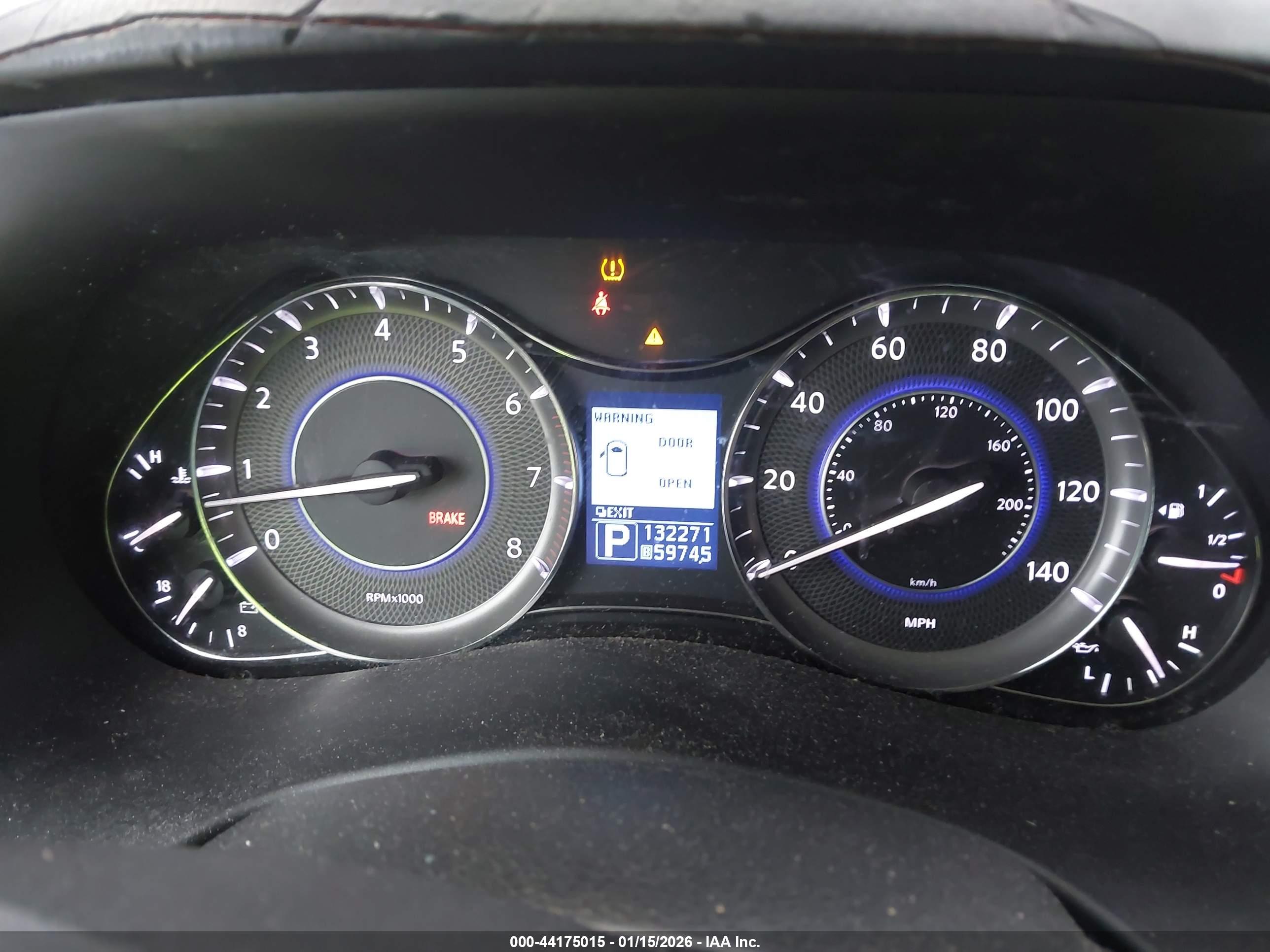INFINITI QX56 image 7