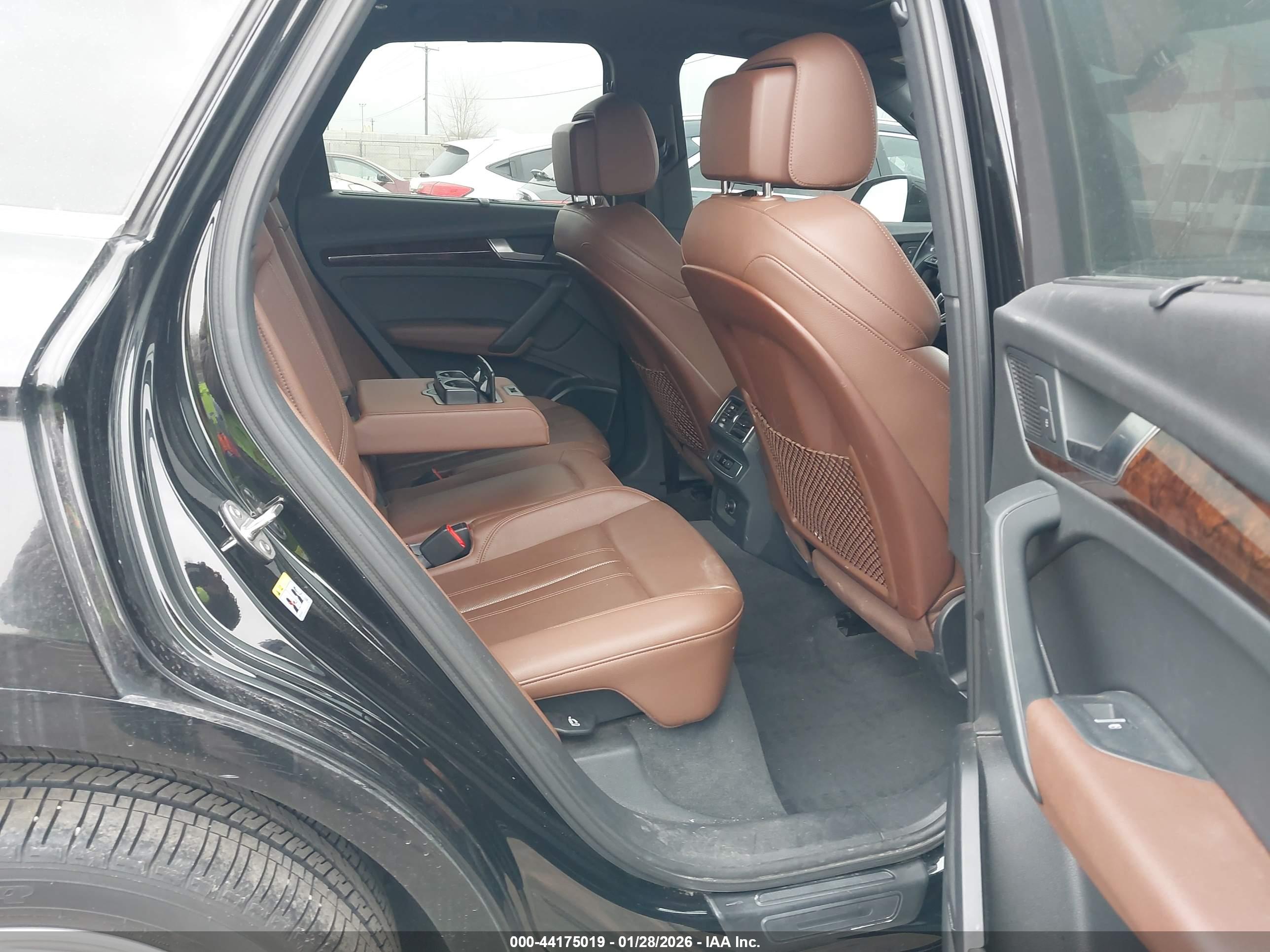 AUDI Q5 image 8
