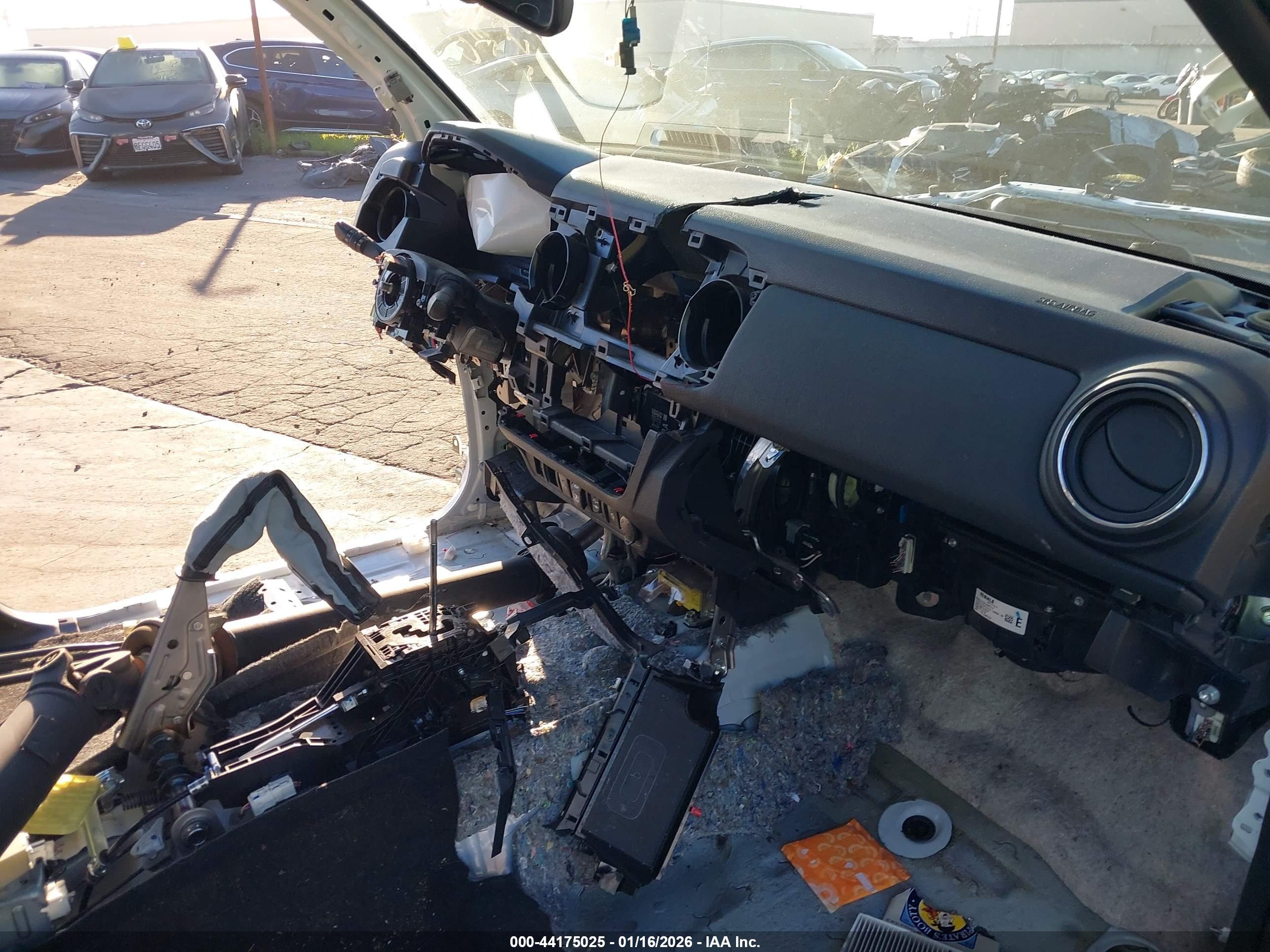 TOYOTA TACOMA image 5