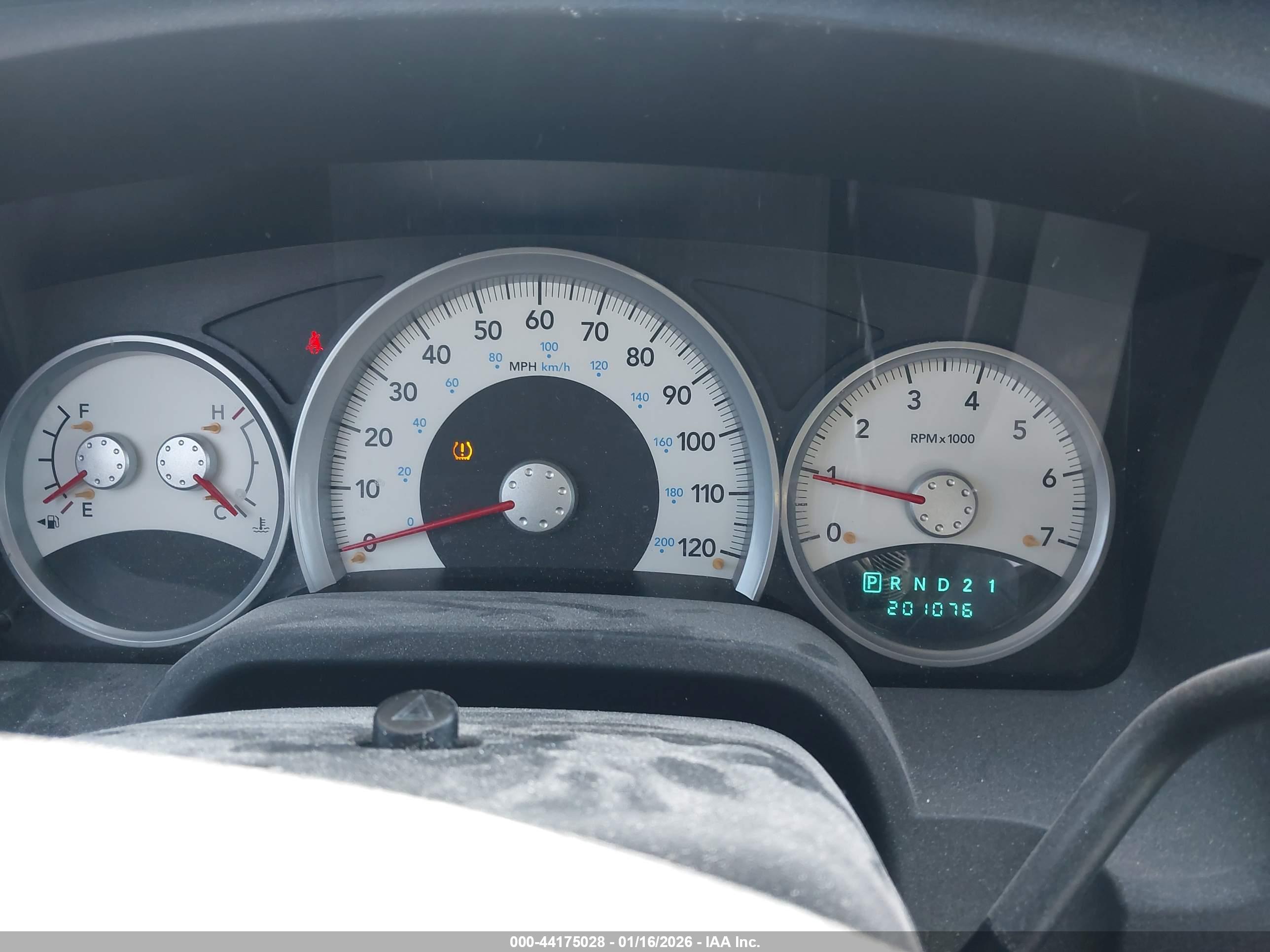 DODGE DAKOTA image 7