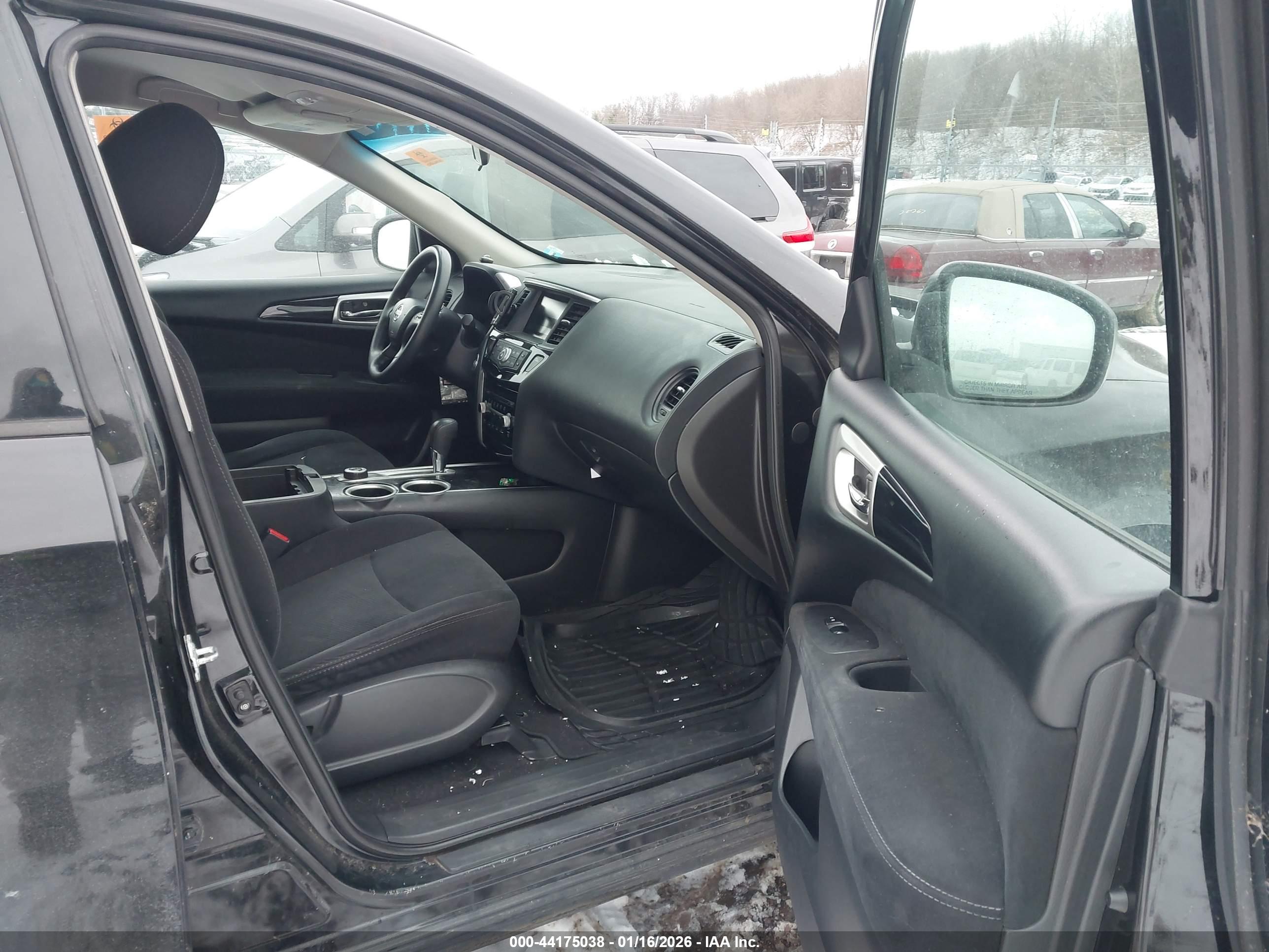 NISSAN PATHFINDER image 5