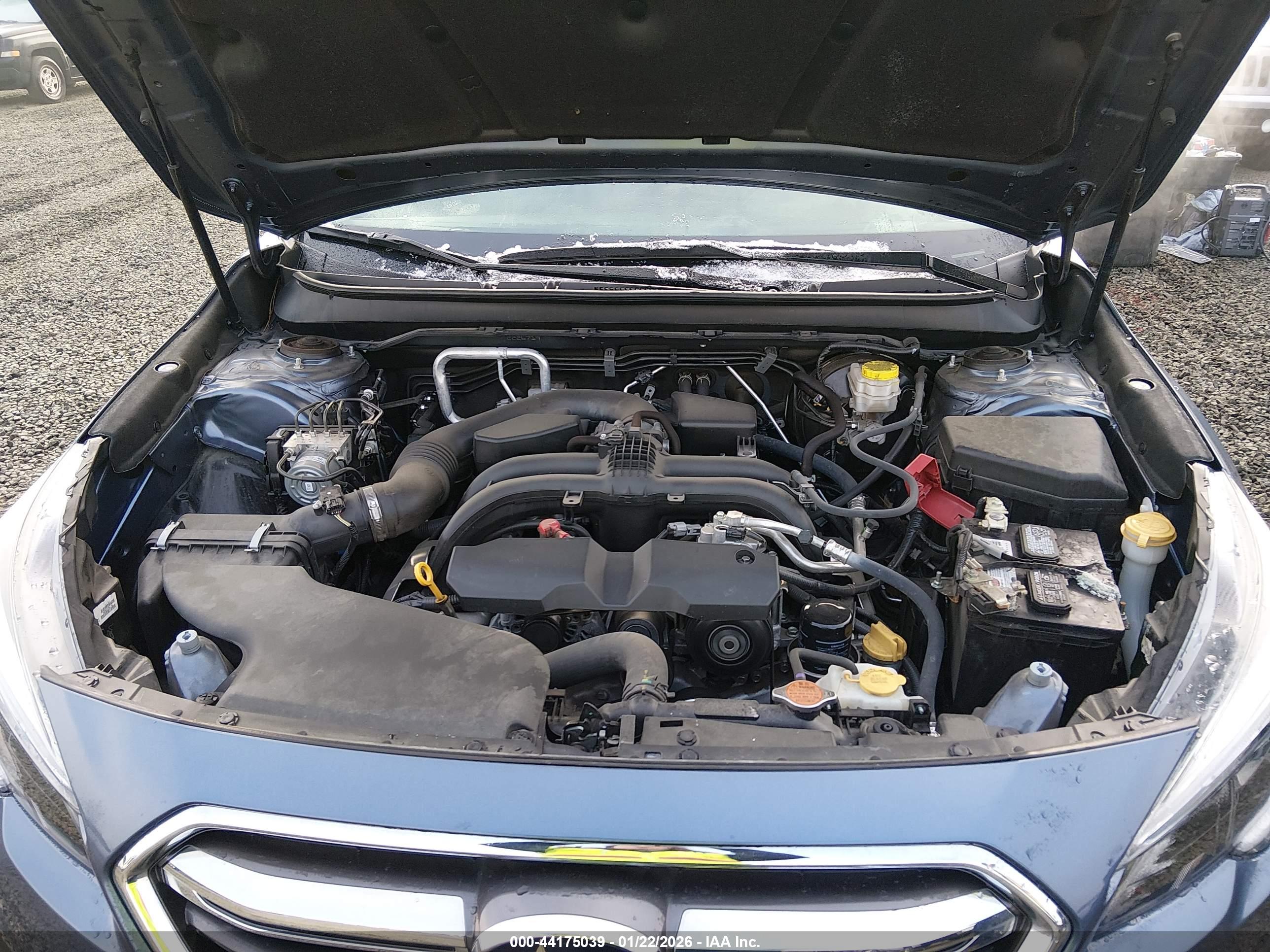 SUBARU OUTBACK image 10