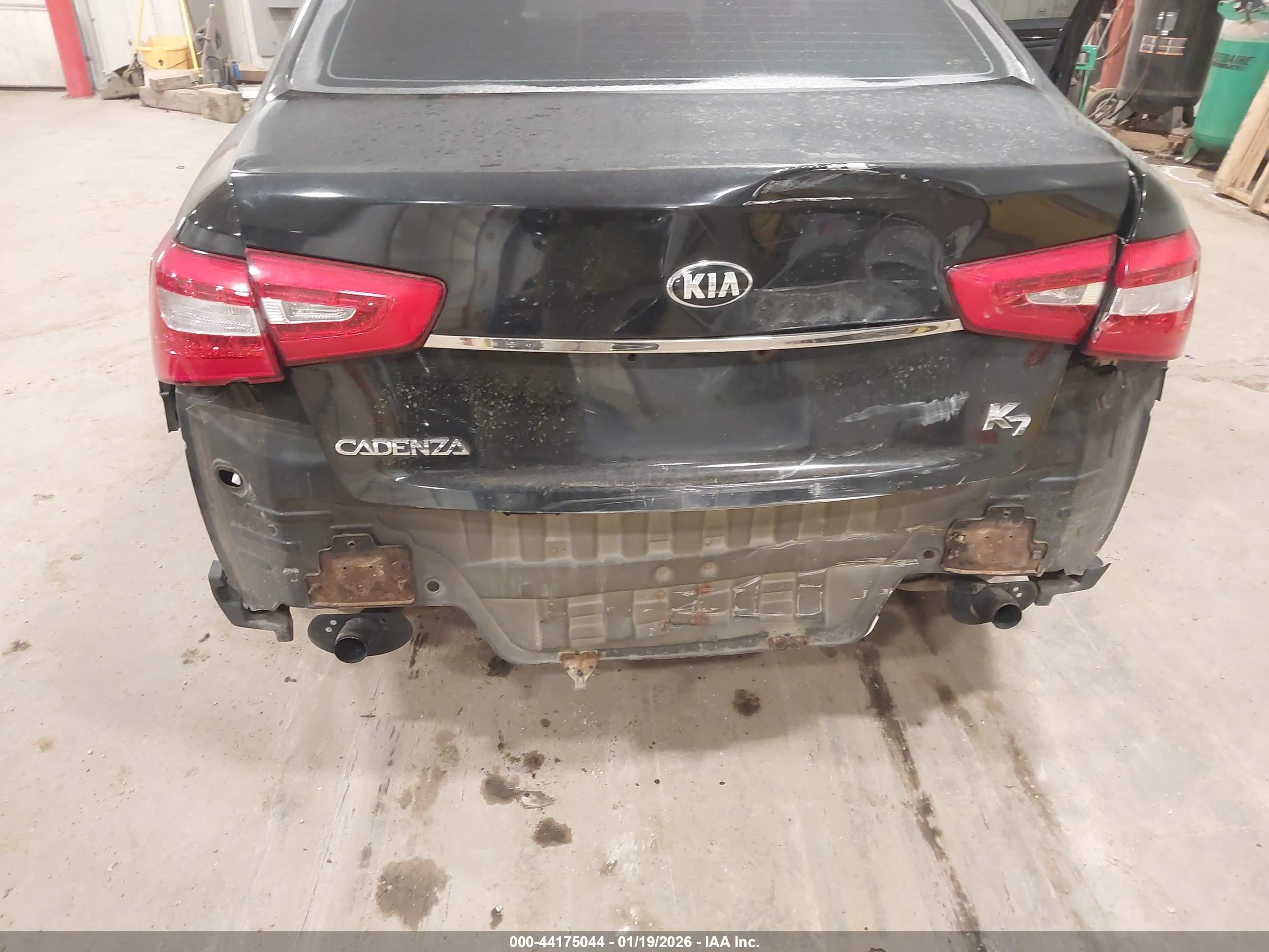 KIA CADENZA image 6