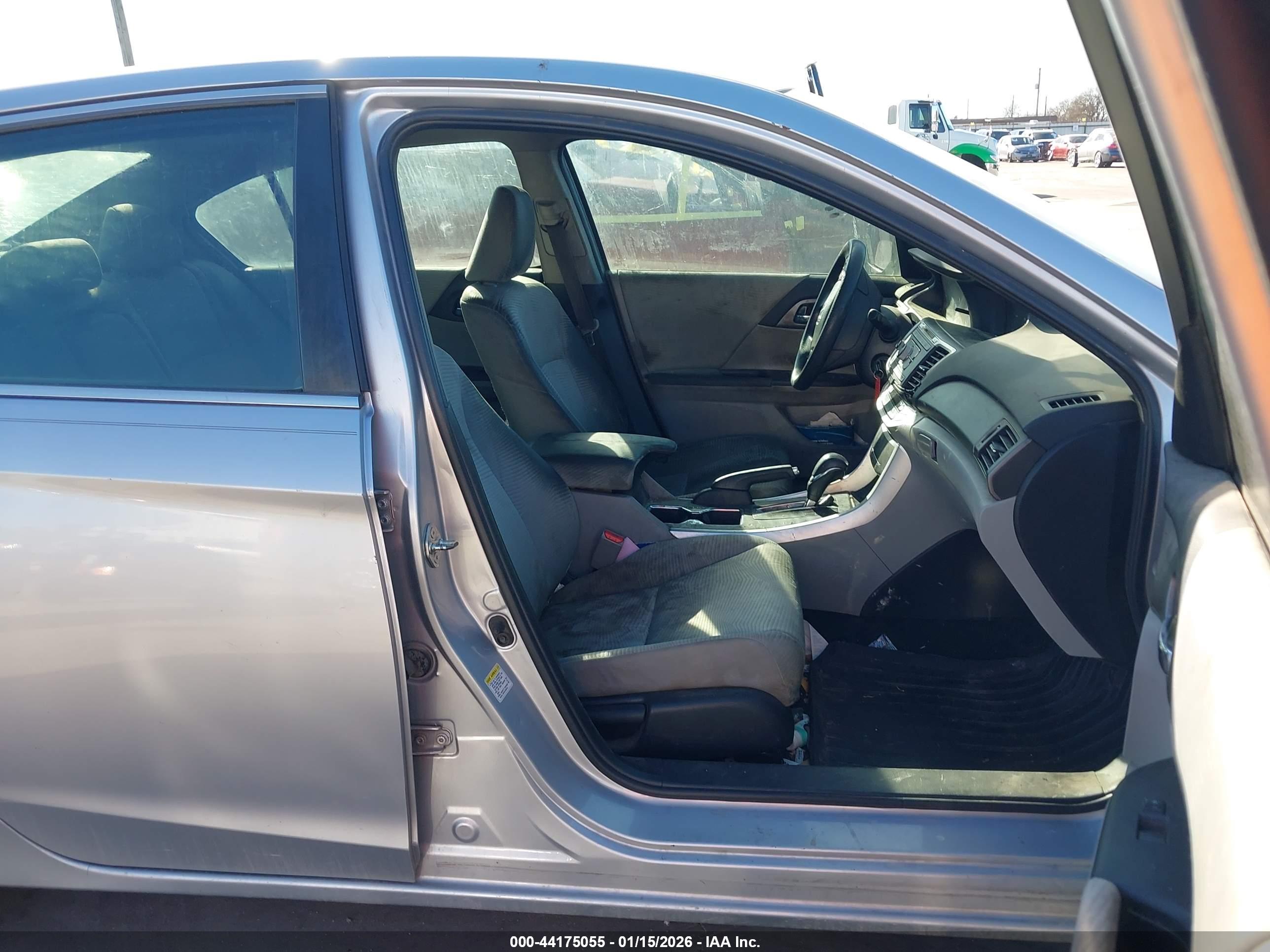 HONDA ACCORD image 5