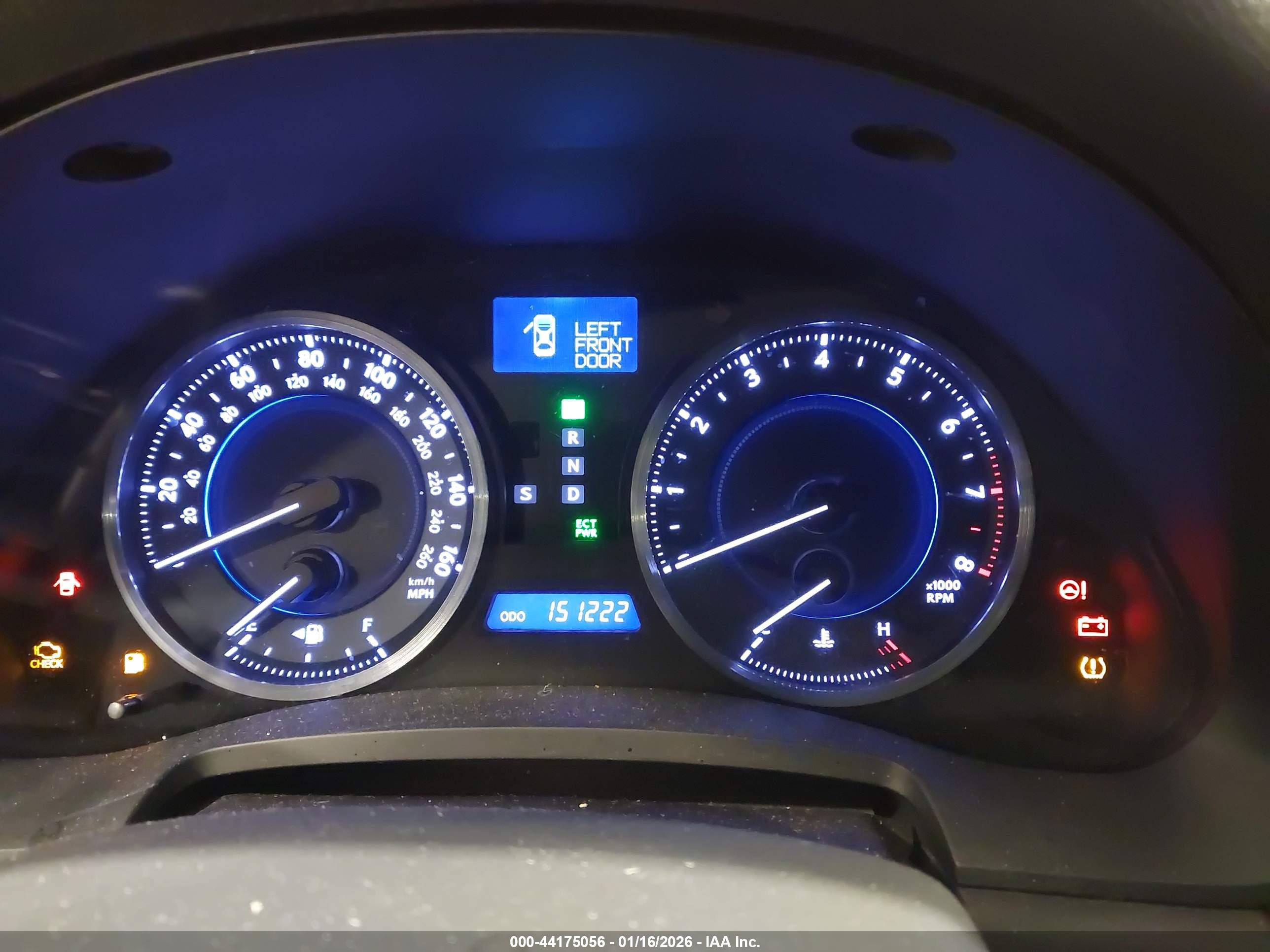 LEXUS IS image 7