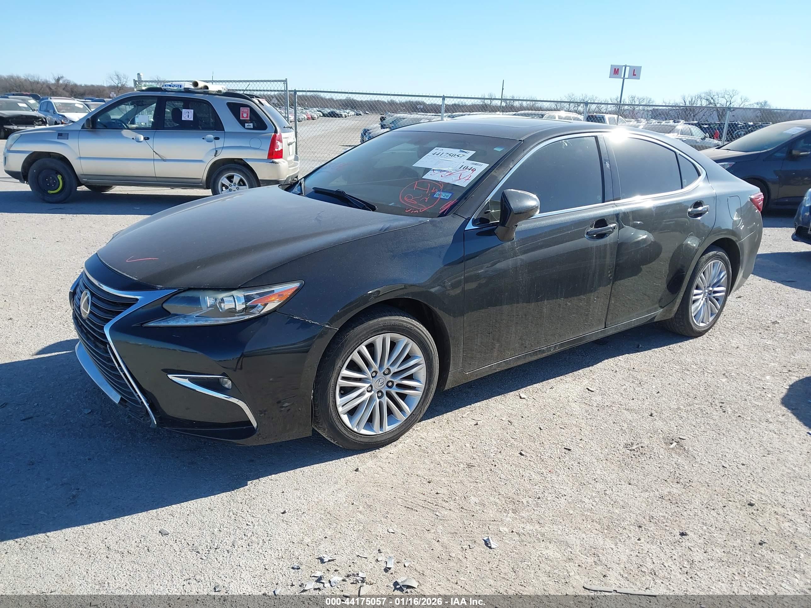 LEXUS ES image 2