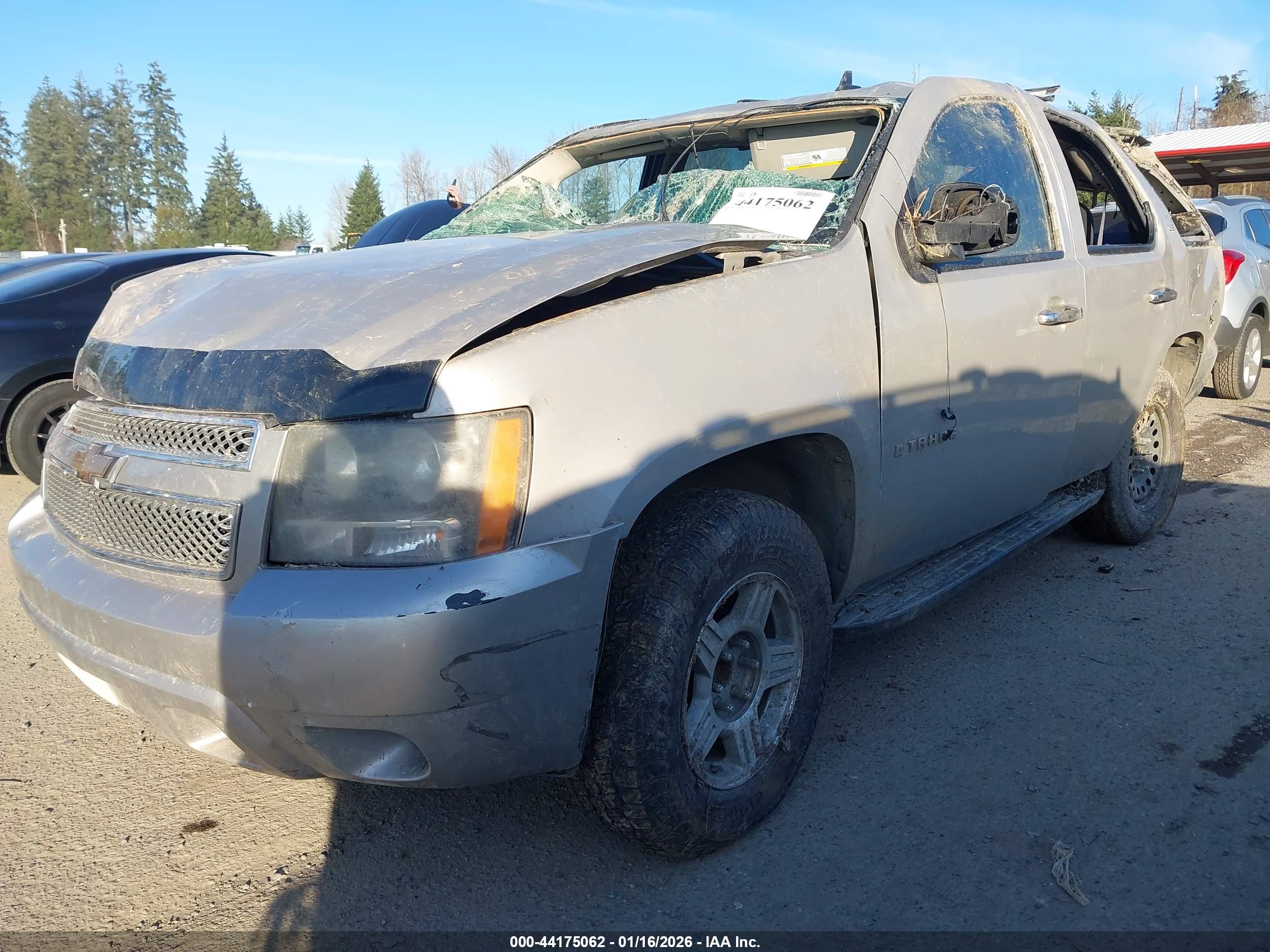 CHEVROLET TAHOE image 2