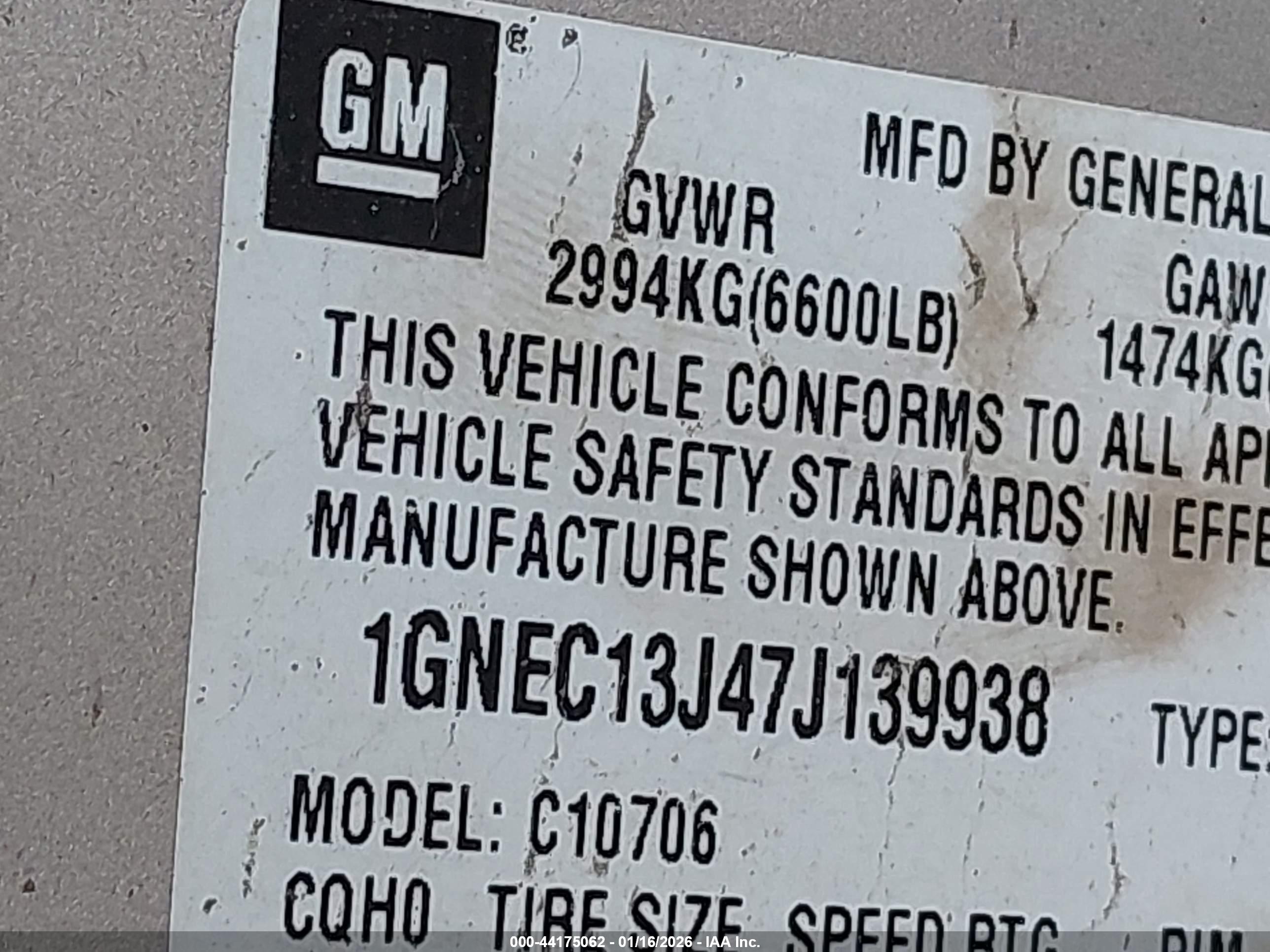 CHEVROLET TAHOE image 9
