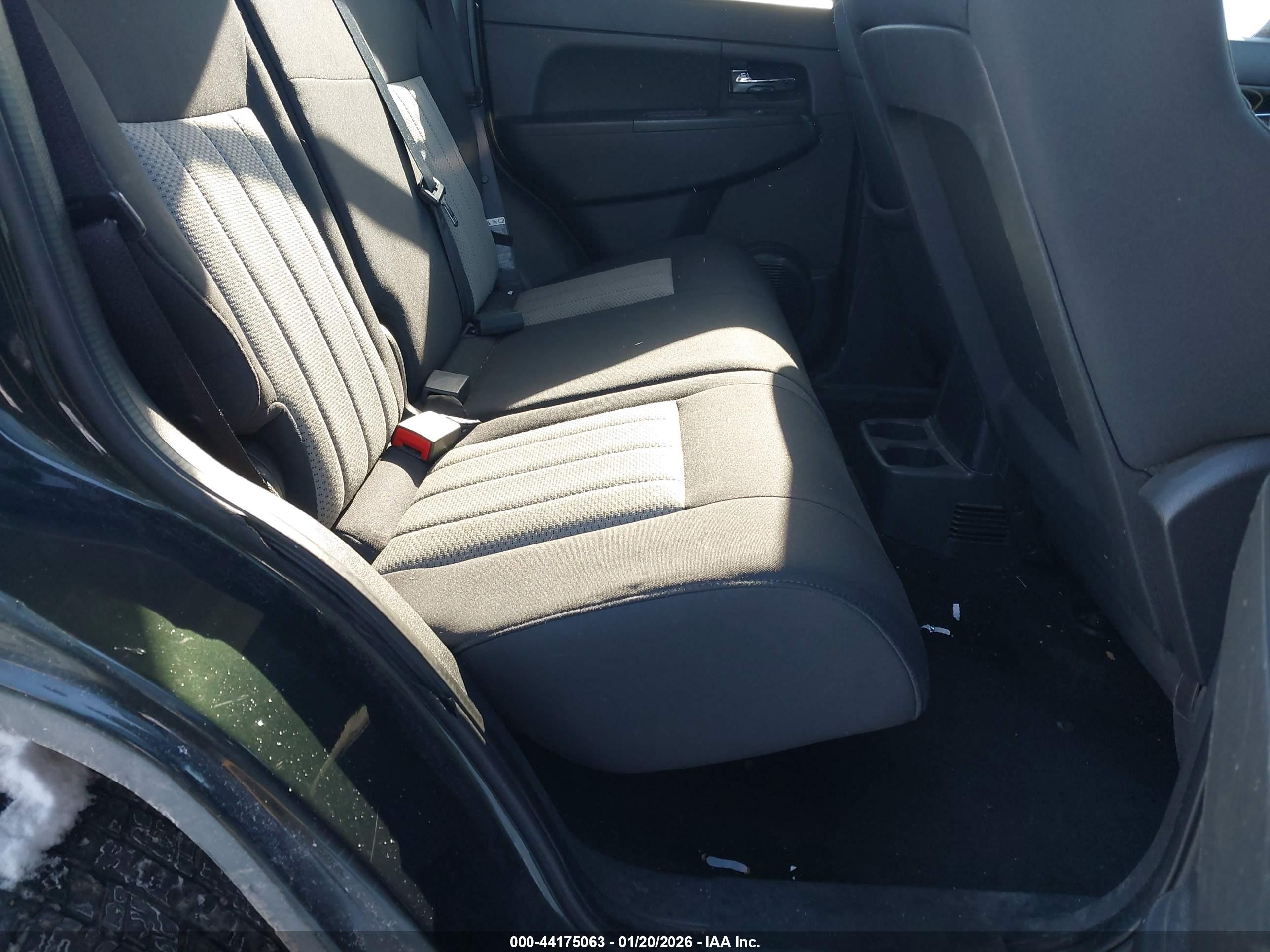 JEEP LIBERTY image 8