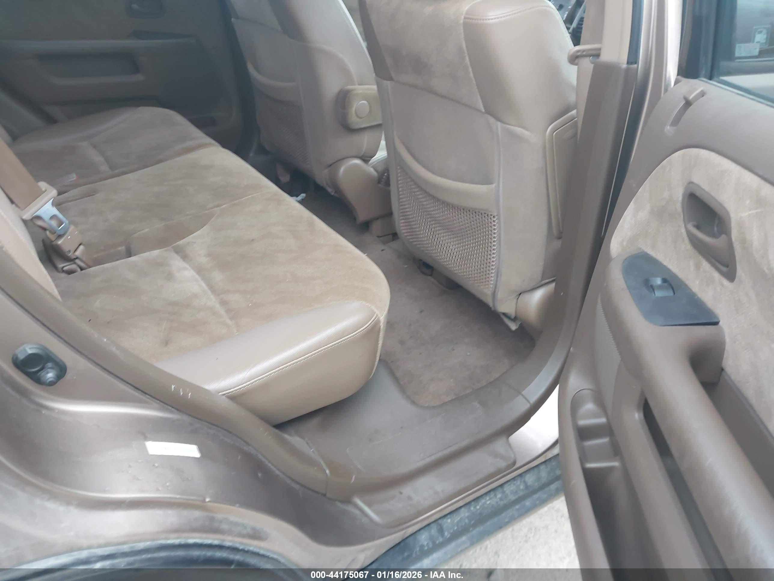 HONDA CR-V image 8