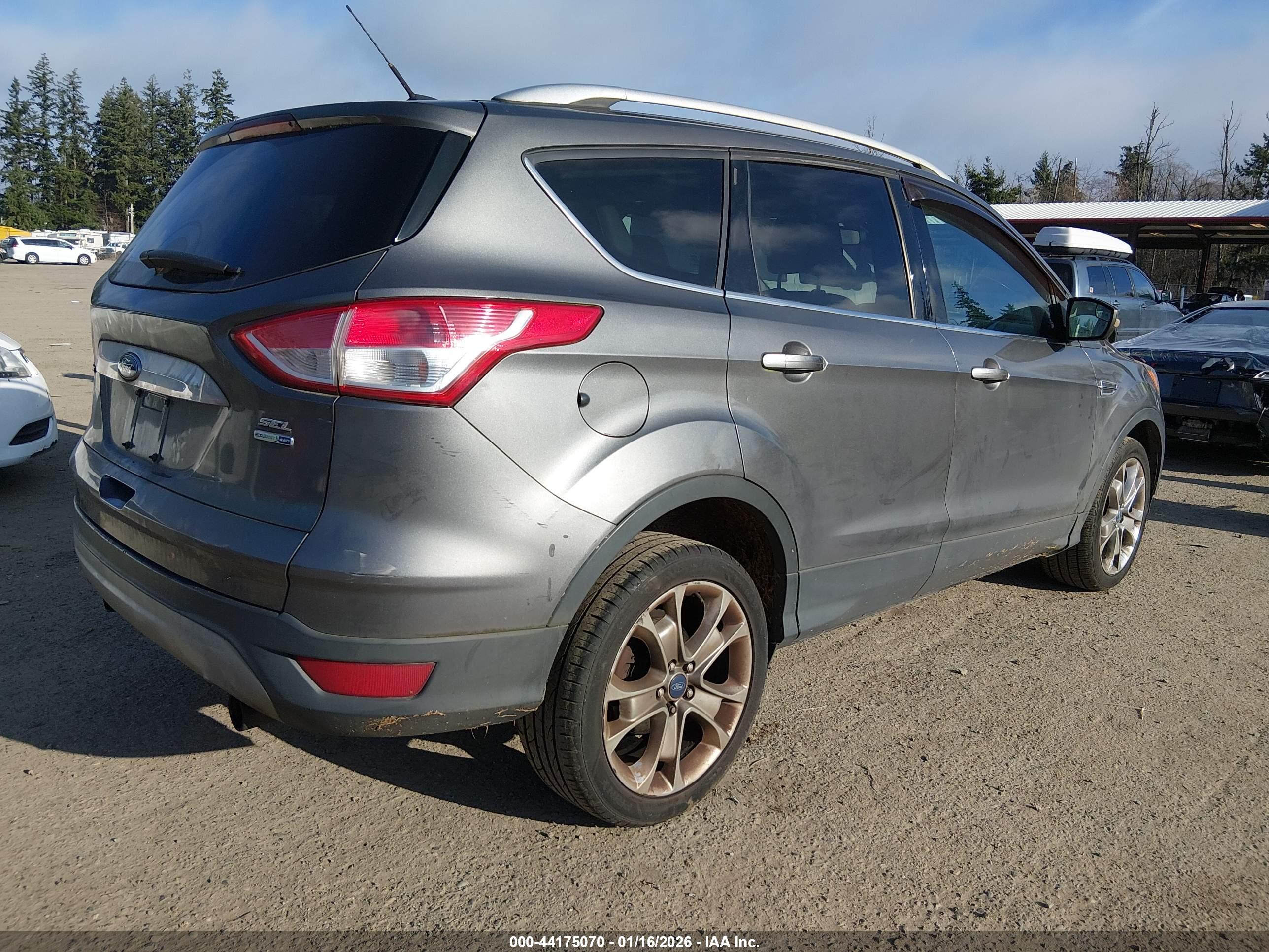 FORD ESCAPE image 4