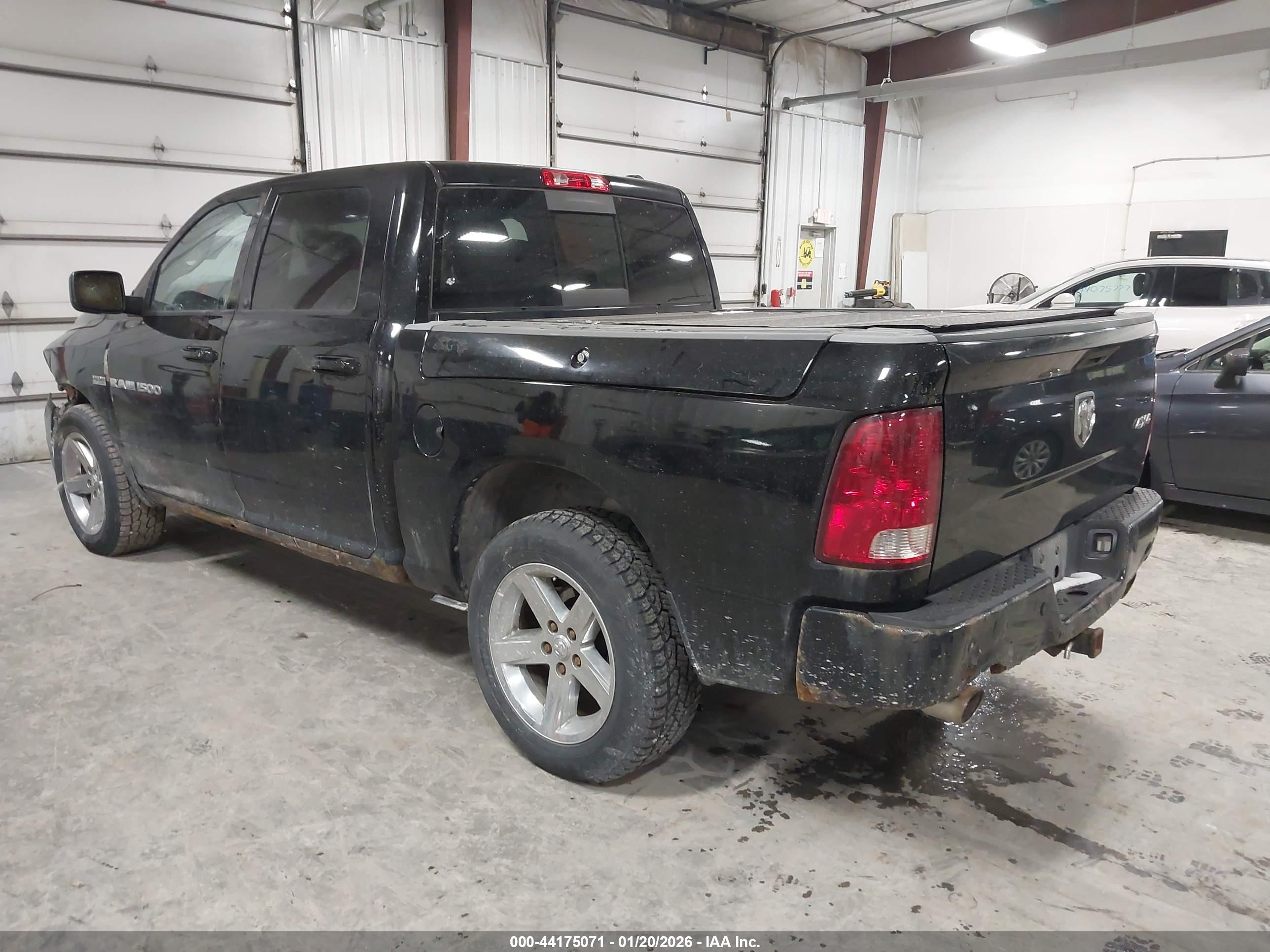 RAM 1500 image 3