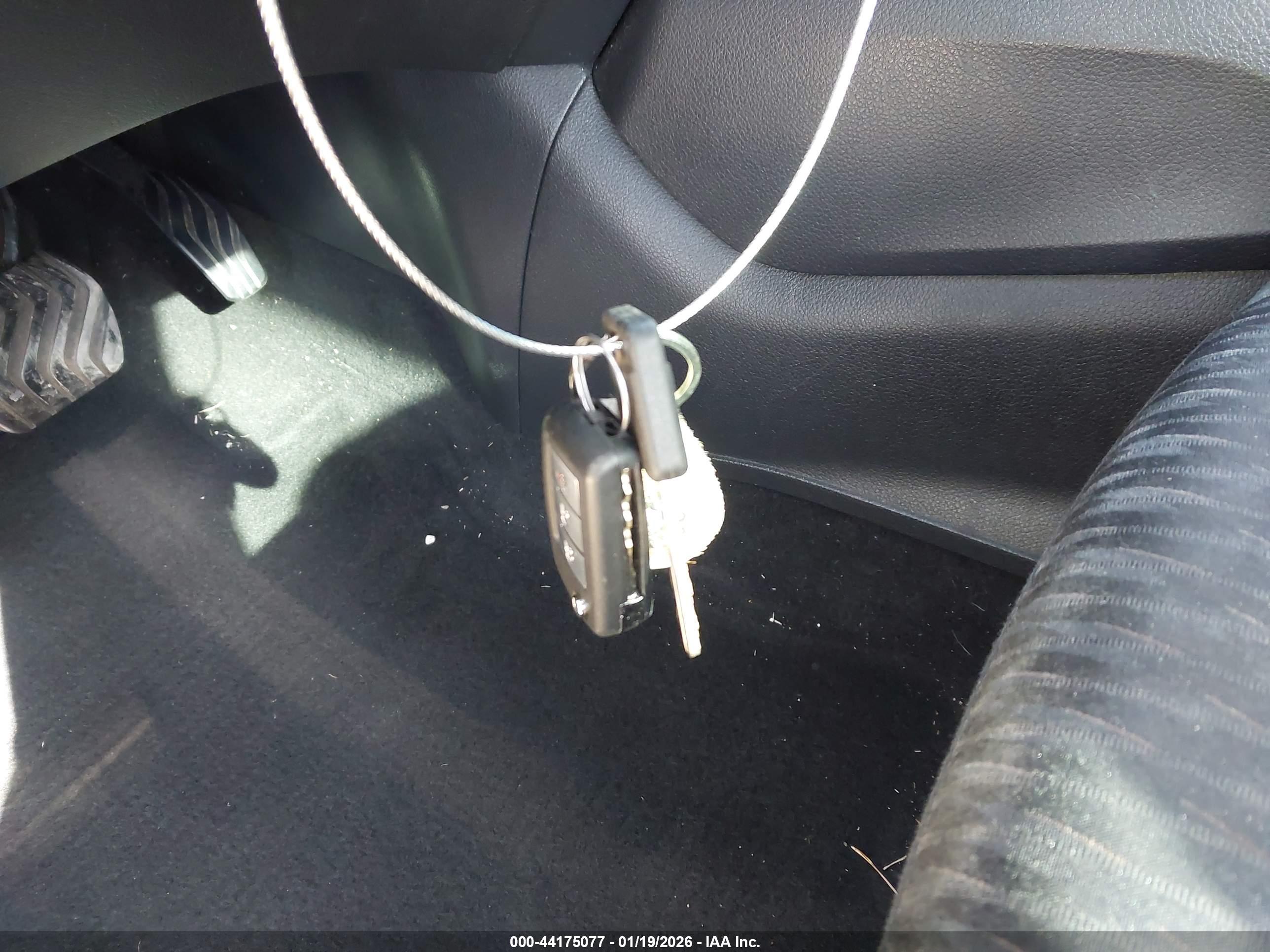 NISSAN ROGUE image 11