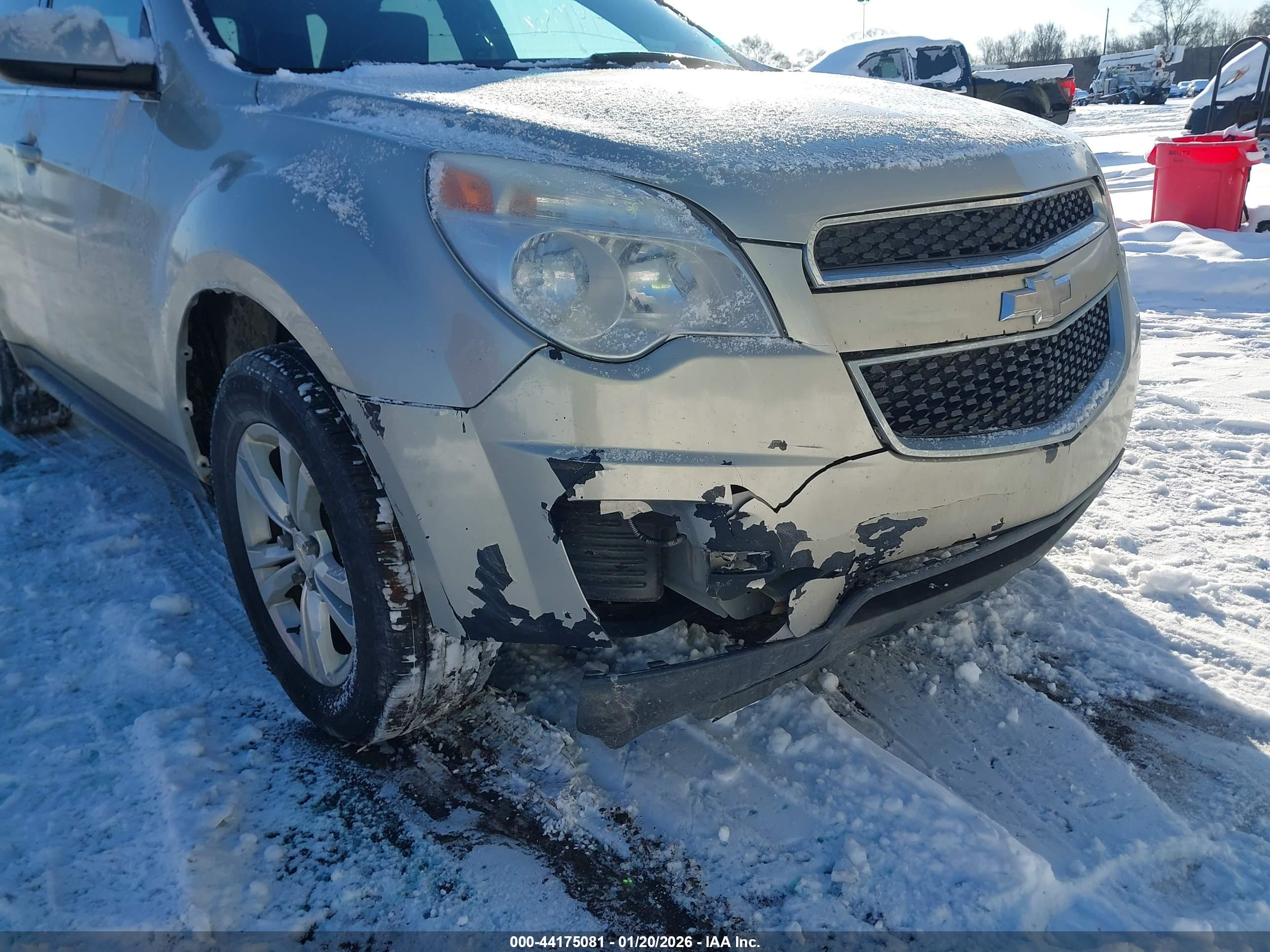 CHEVROLET EQUINOX image 6
