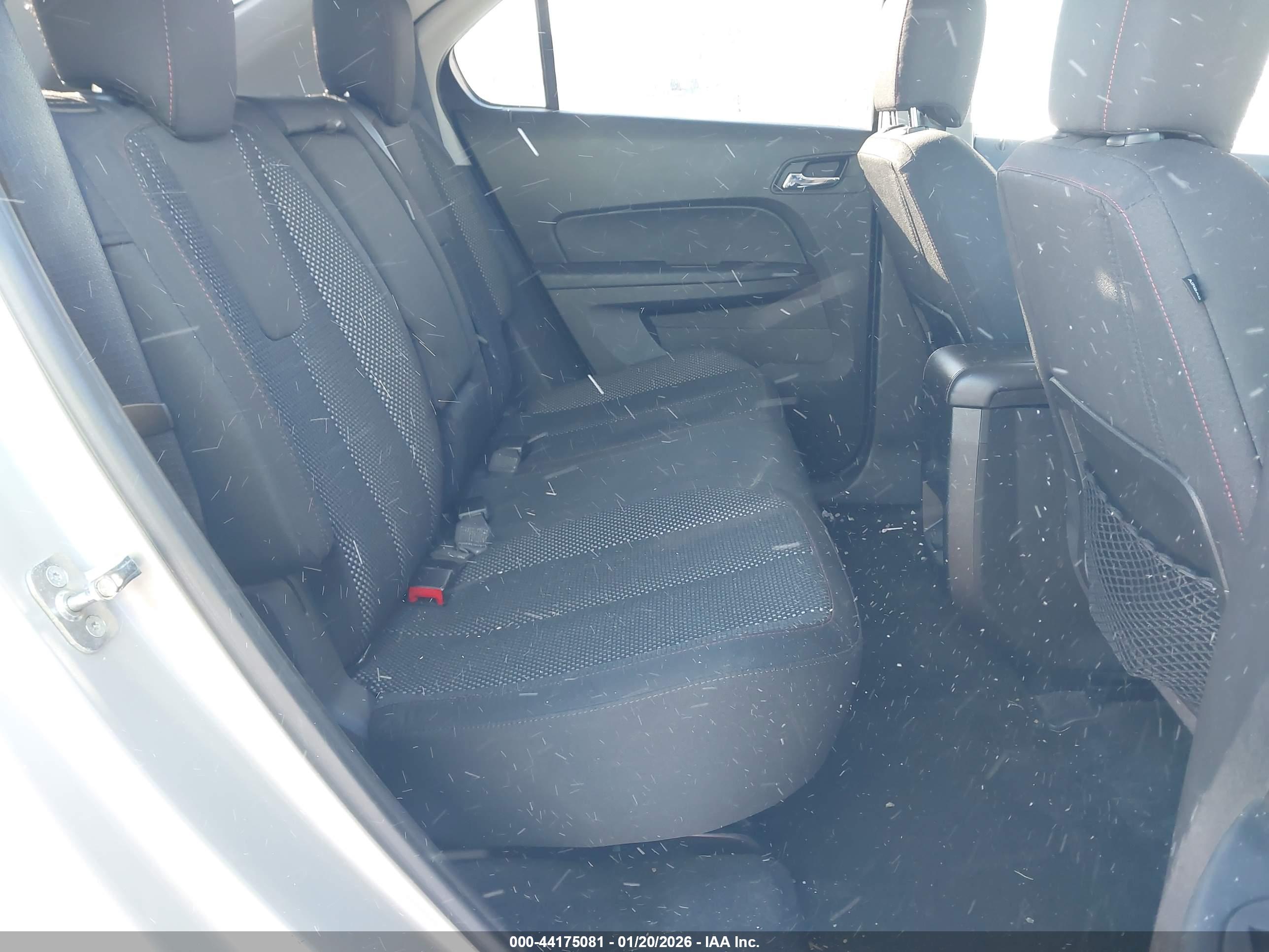 CHEVROLET EQUINOX image 8