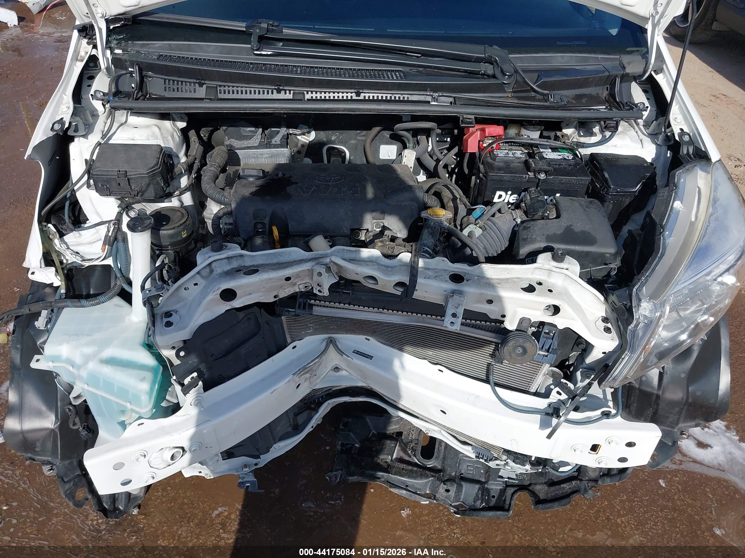 TOYOTA YARIS image 10