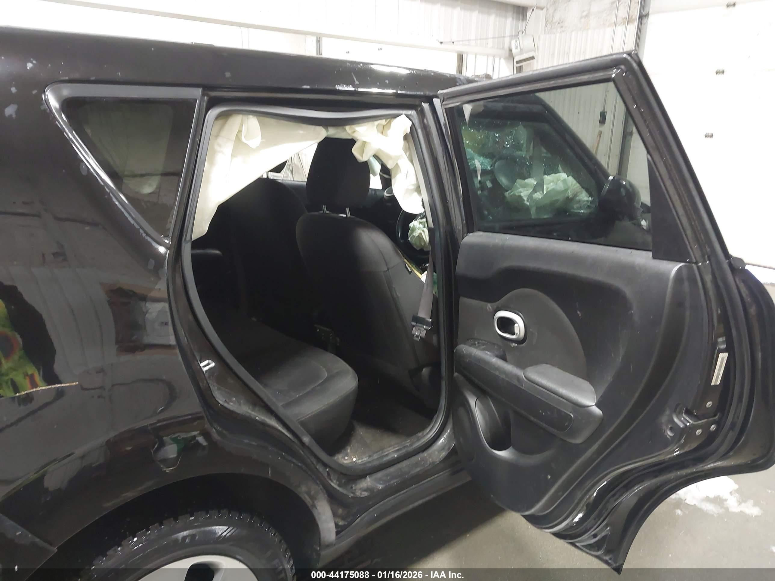 KIA SOUL image 8