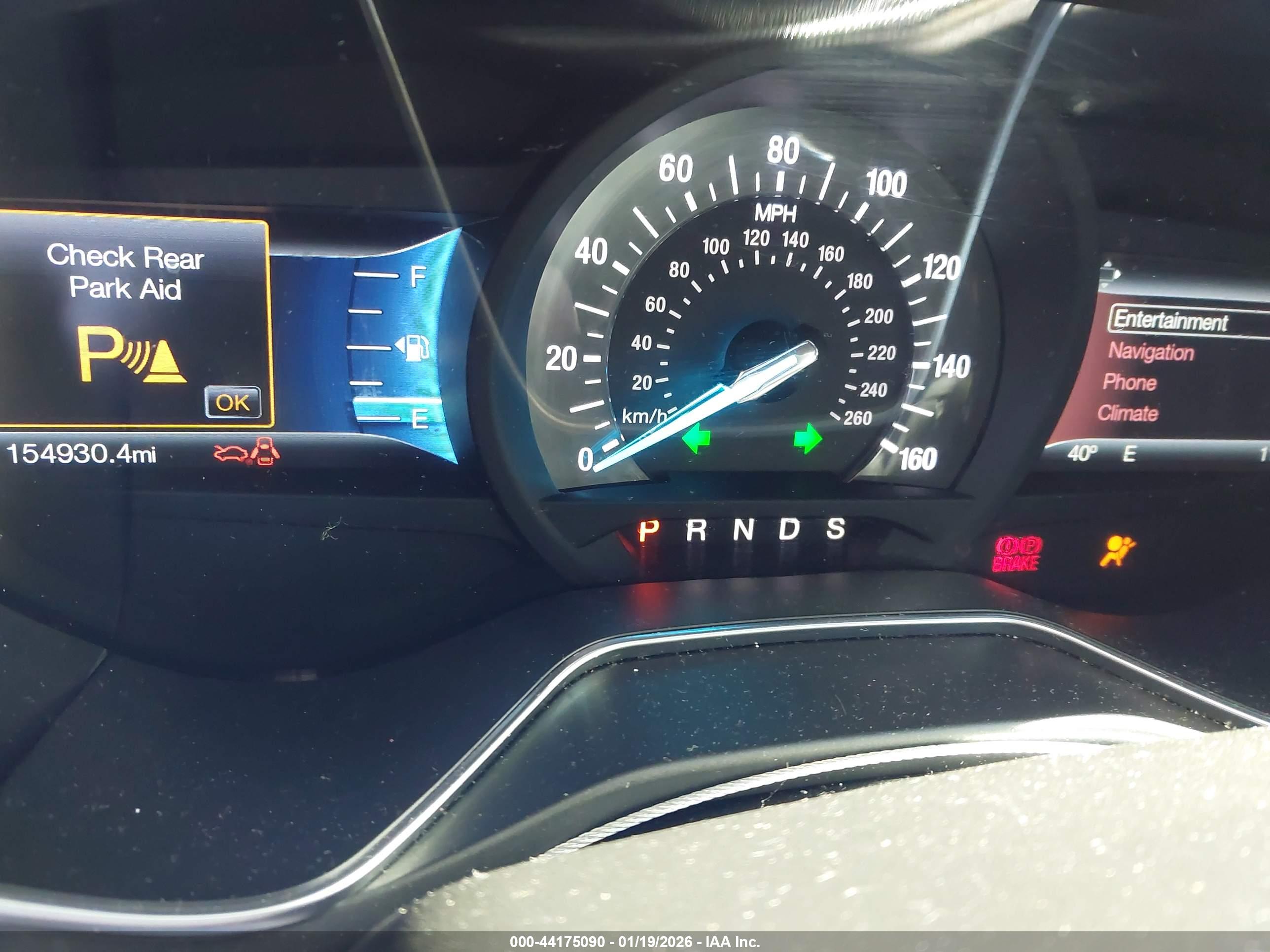 FORD FUSION image 7