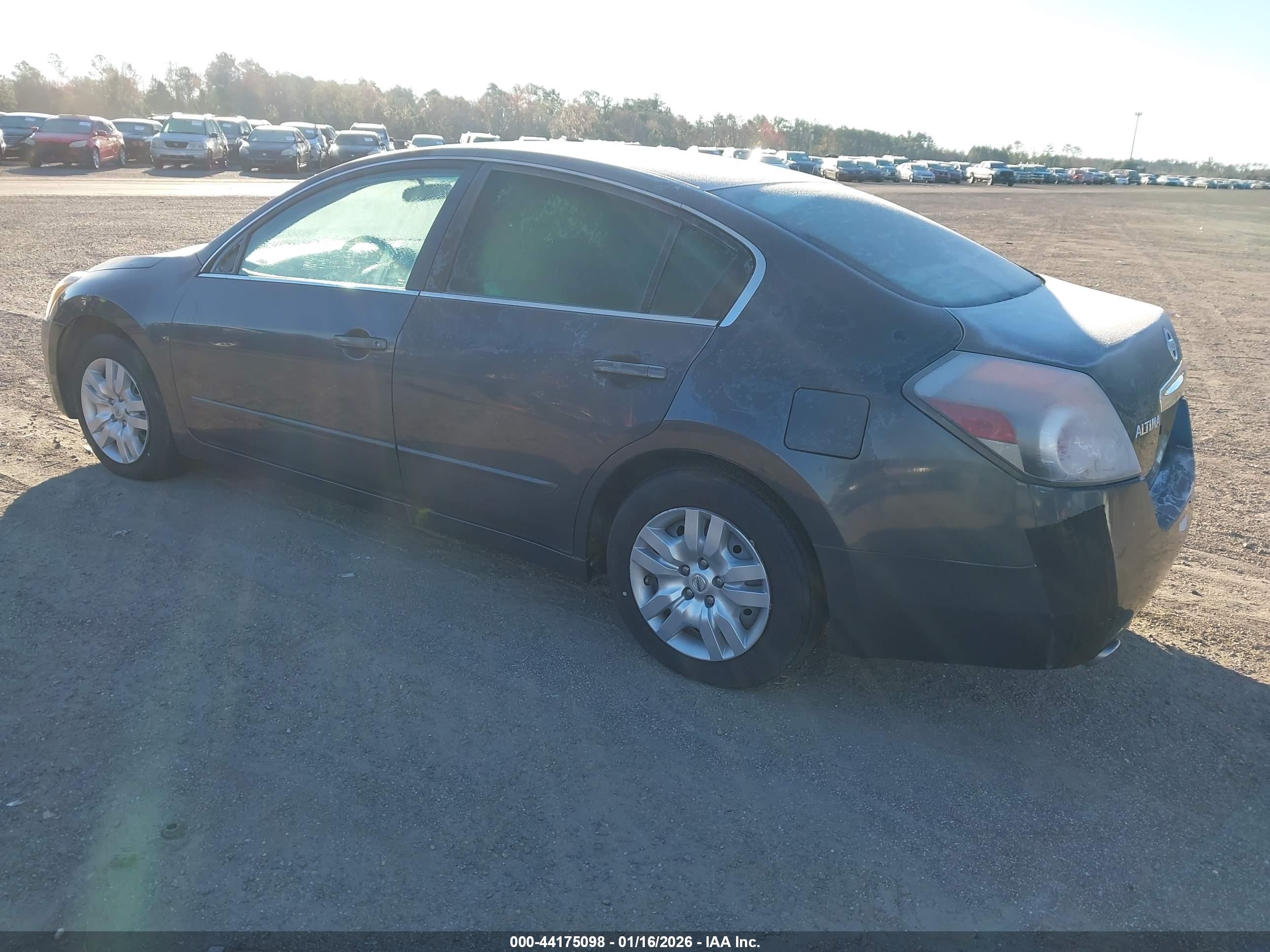 NISSAN ALTIMA image 3