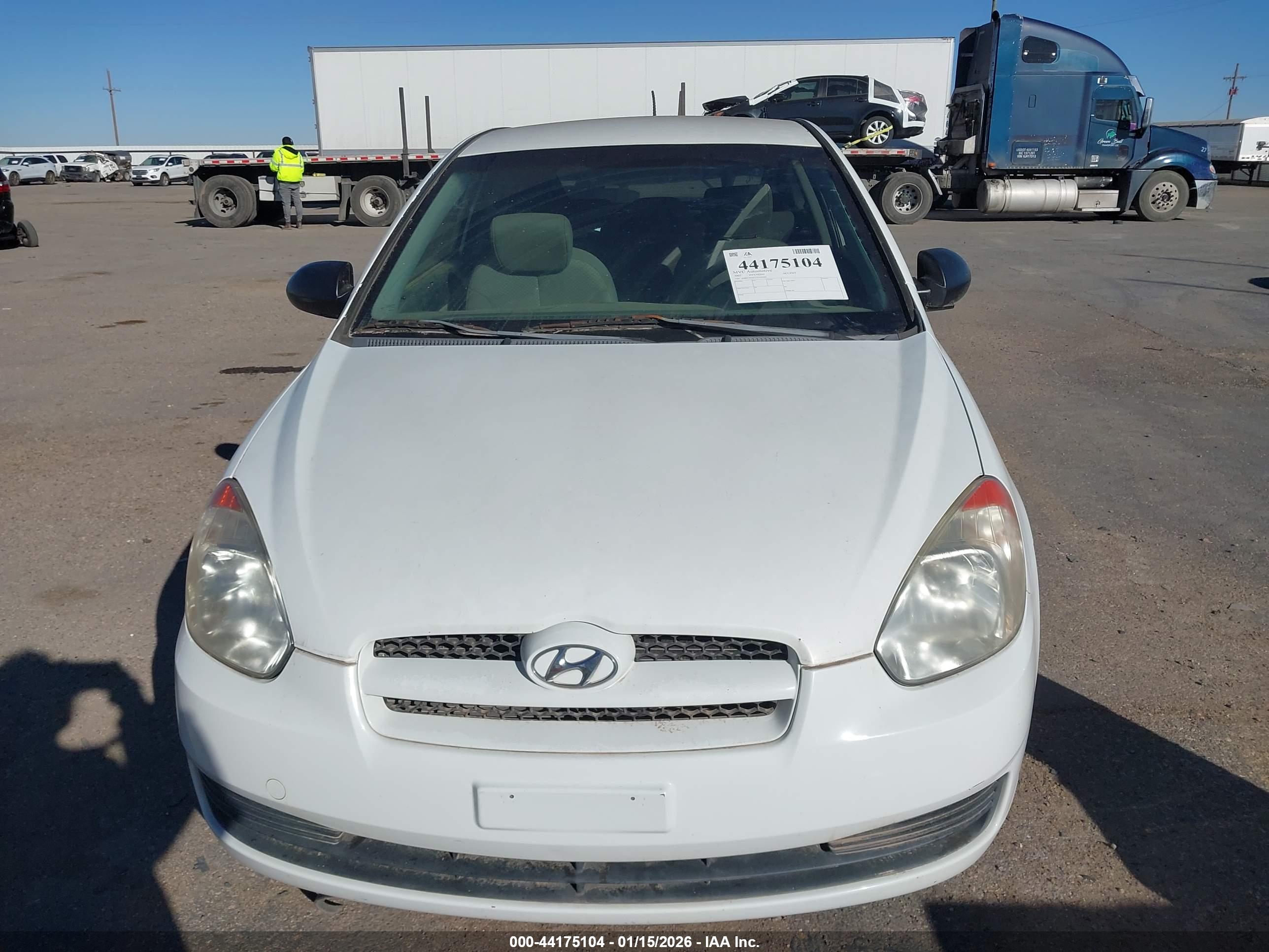 HYUNDAI ACCENT image 6