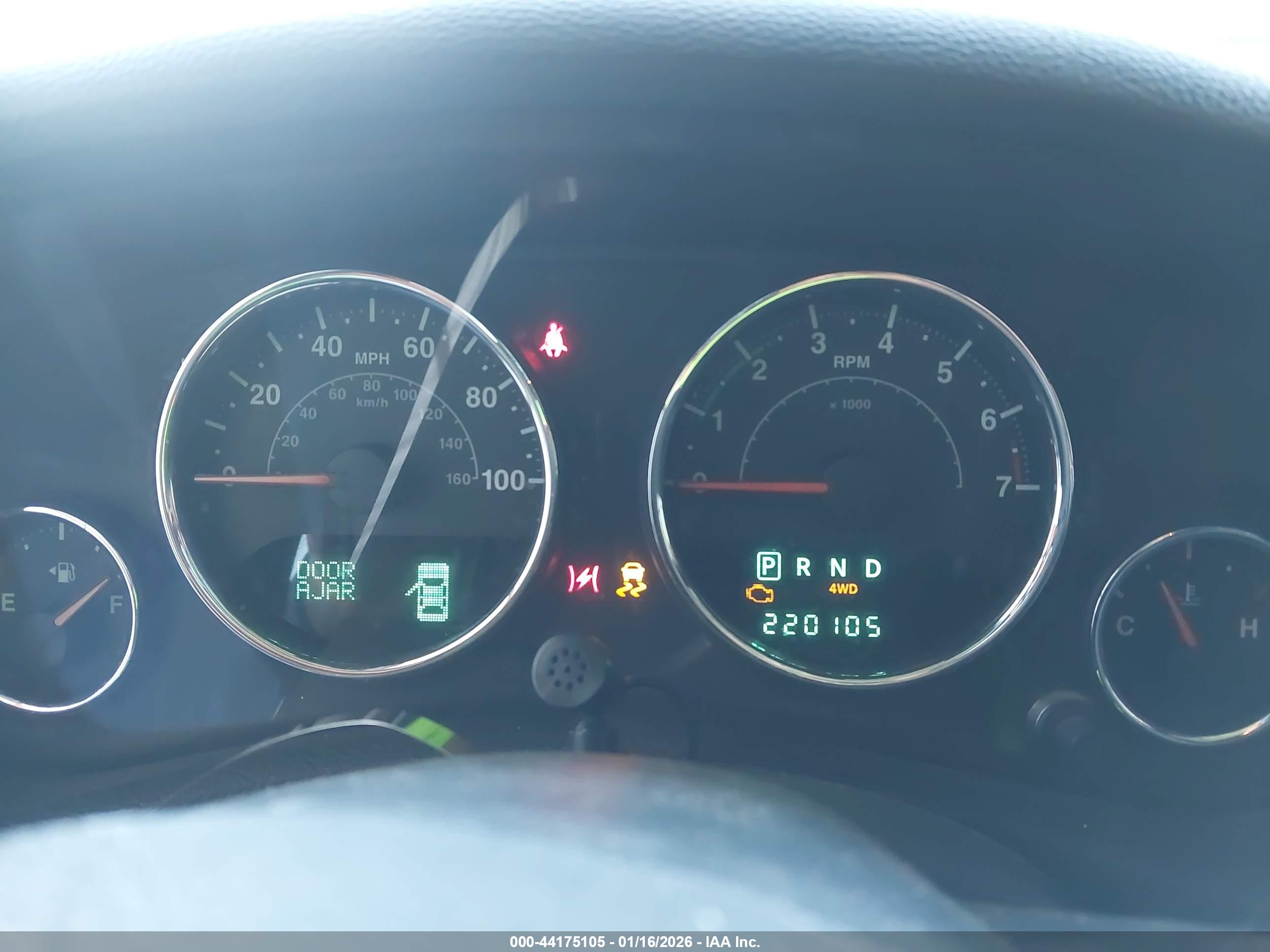 JEEP WRANGLER image 7