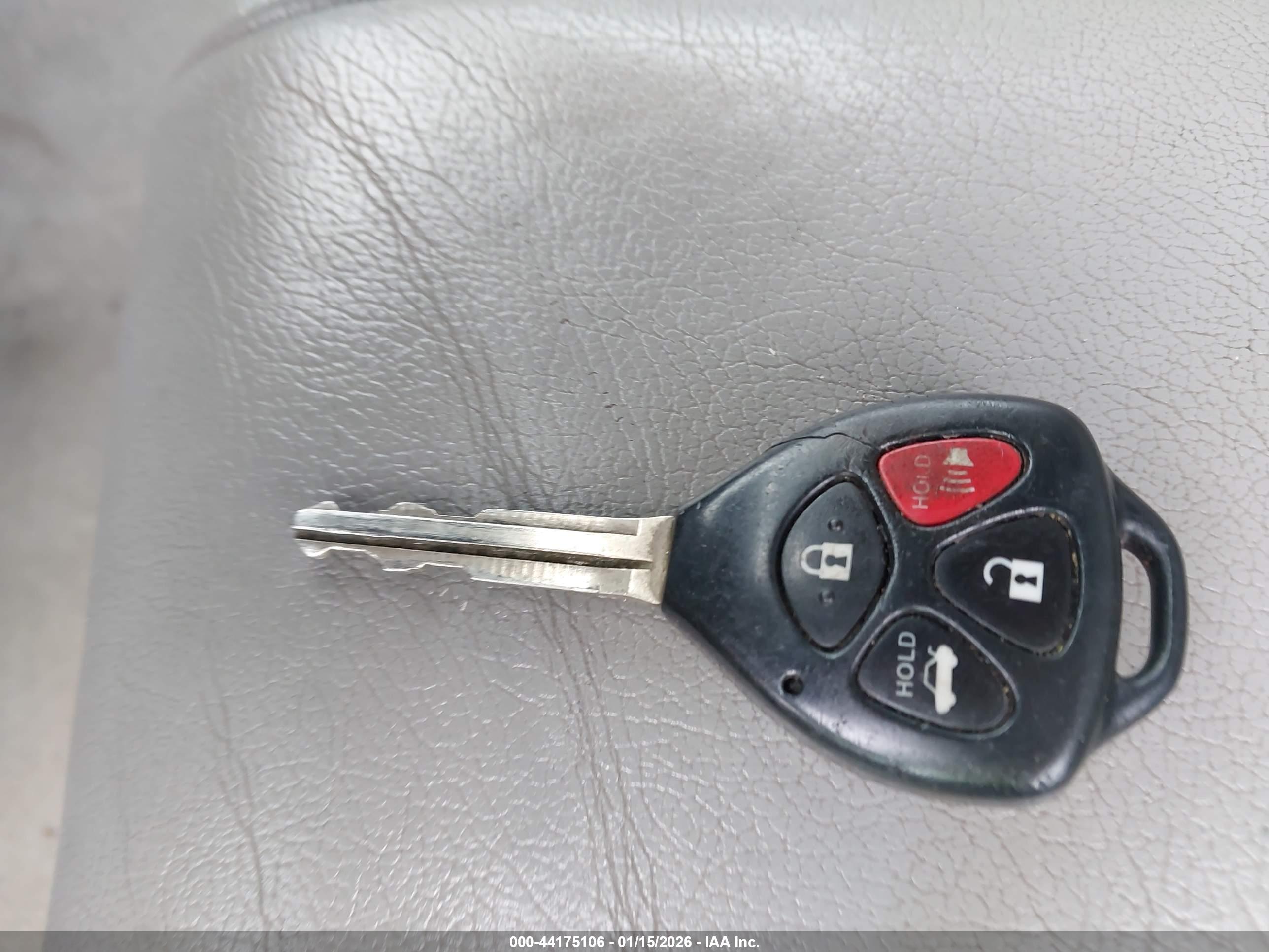 TOYOTA CAMRY image 11