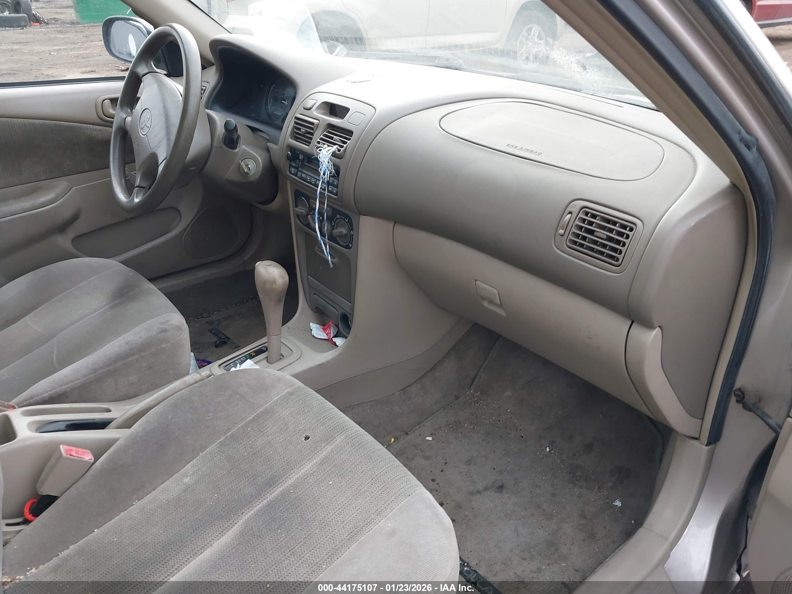 TOYOTA COROLLA image 5