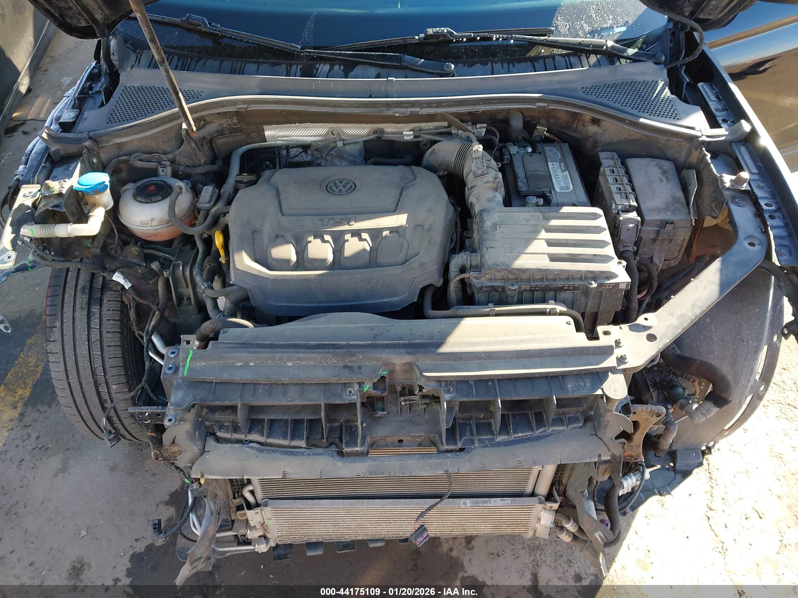 VOLKSWAGEN TIGUAN image 10