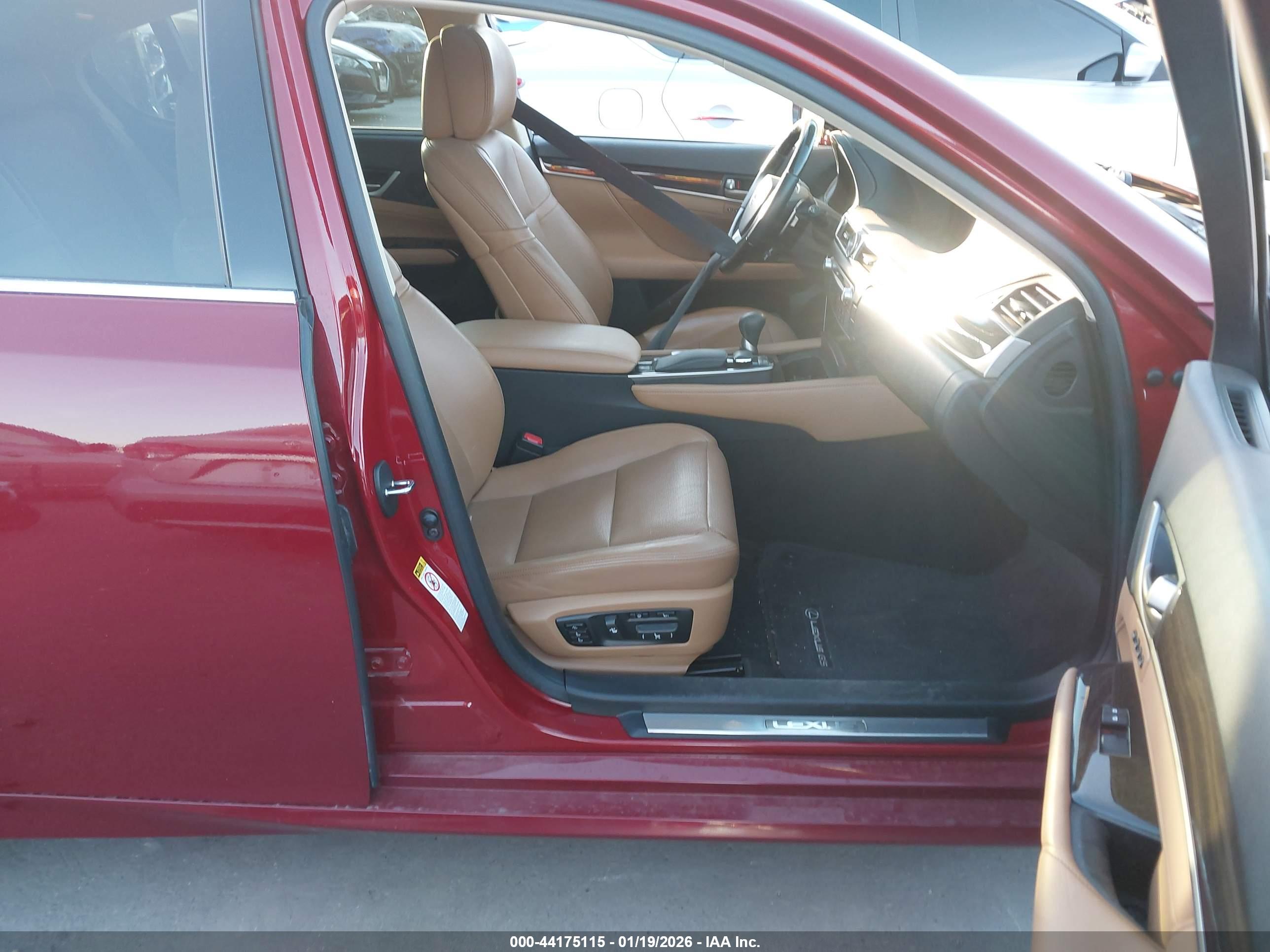 LEXUS GS image 5