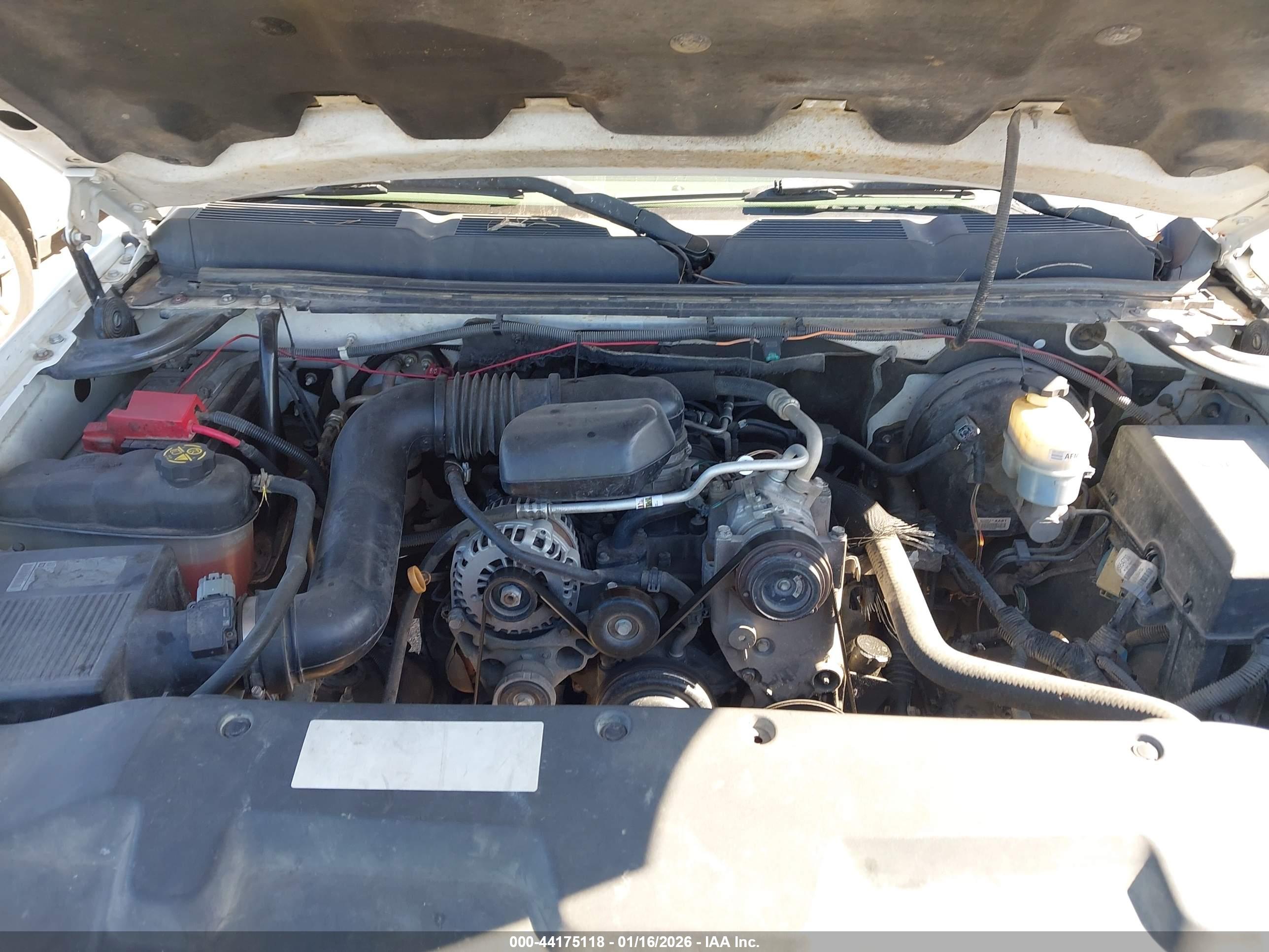 CHEVROLET SILVERADO image 10