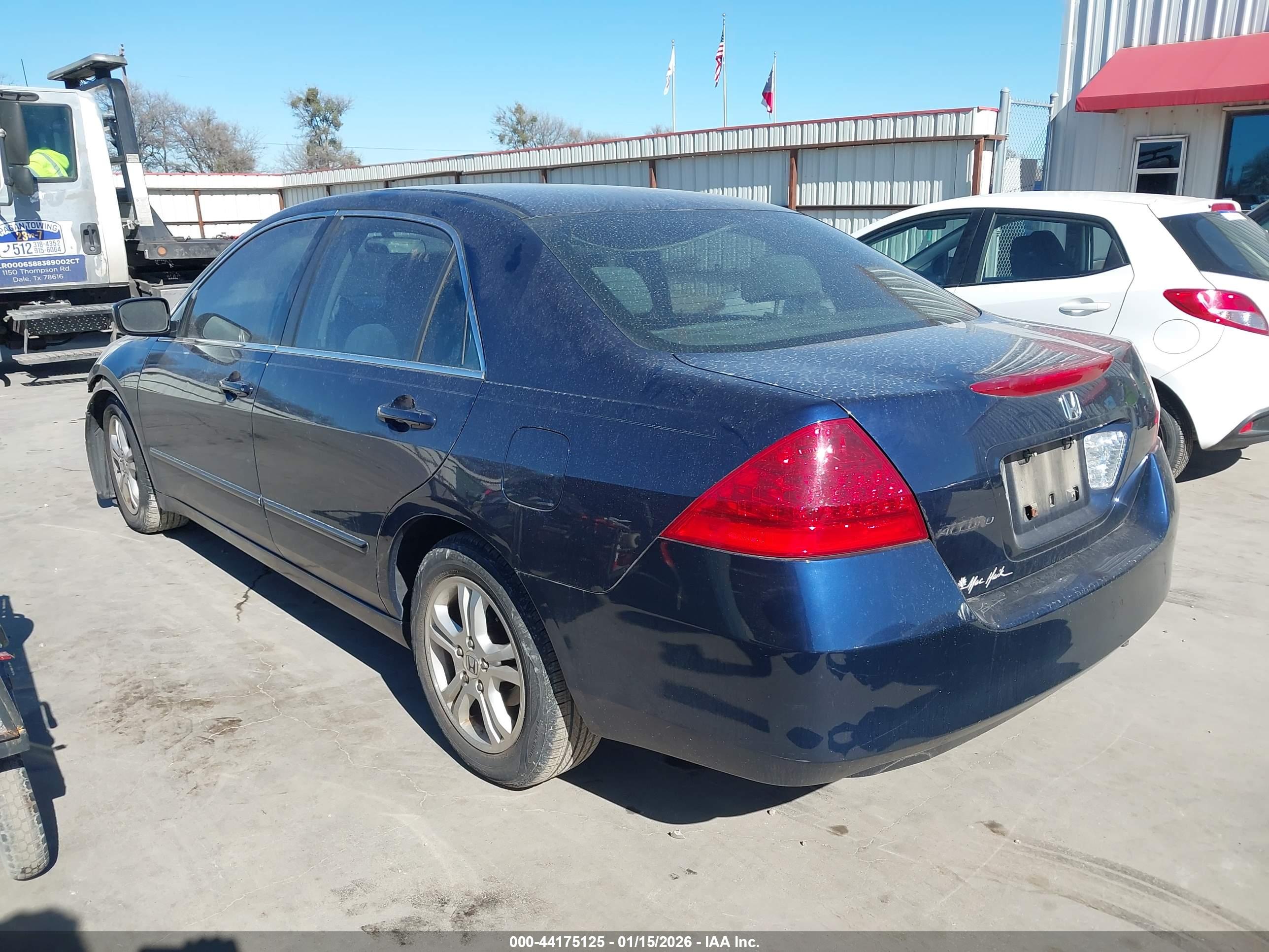 HONDA ACCORD image 3