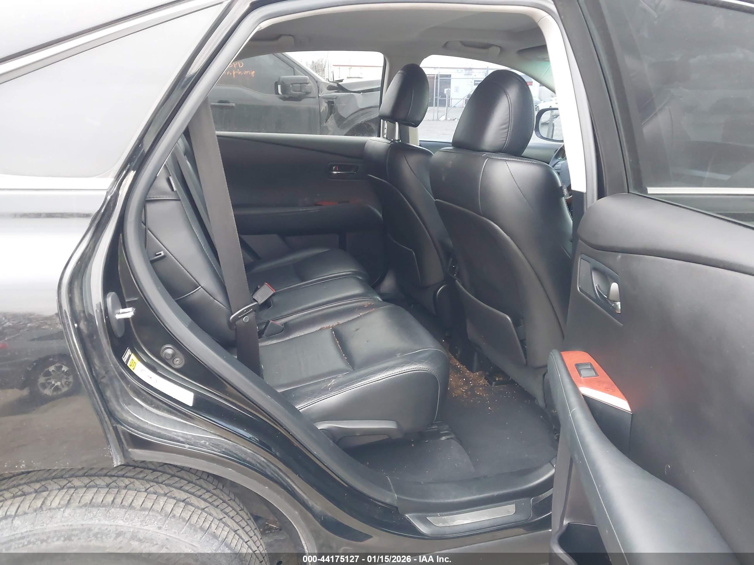 LEXUS RX image 8
