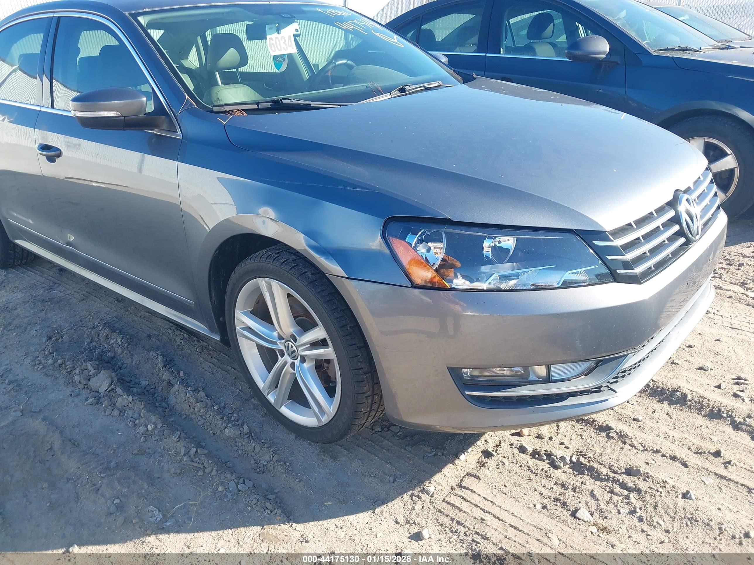 VOLKSWAGEN PASSAT image 6