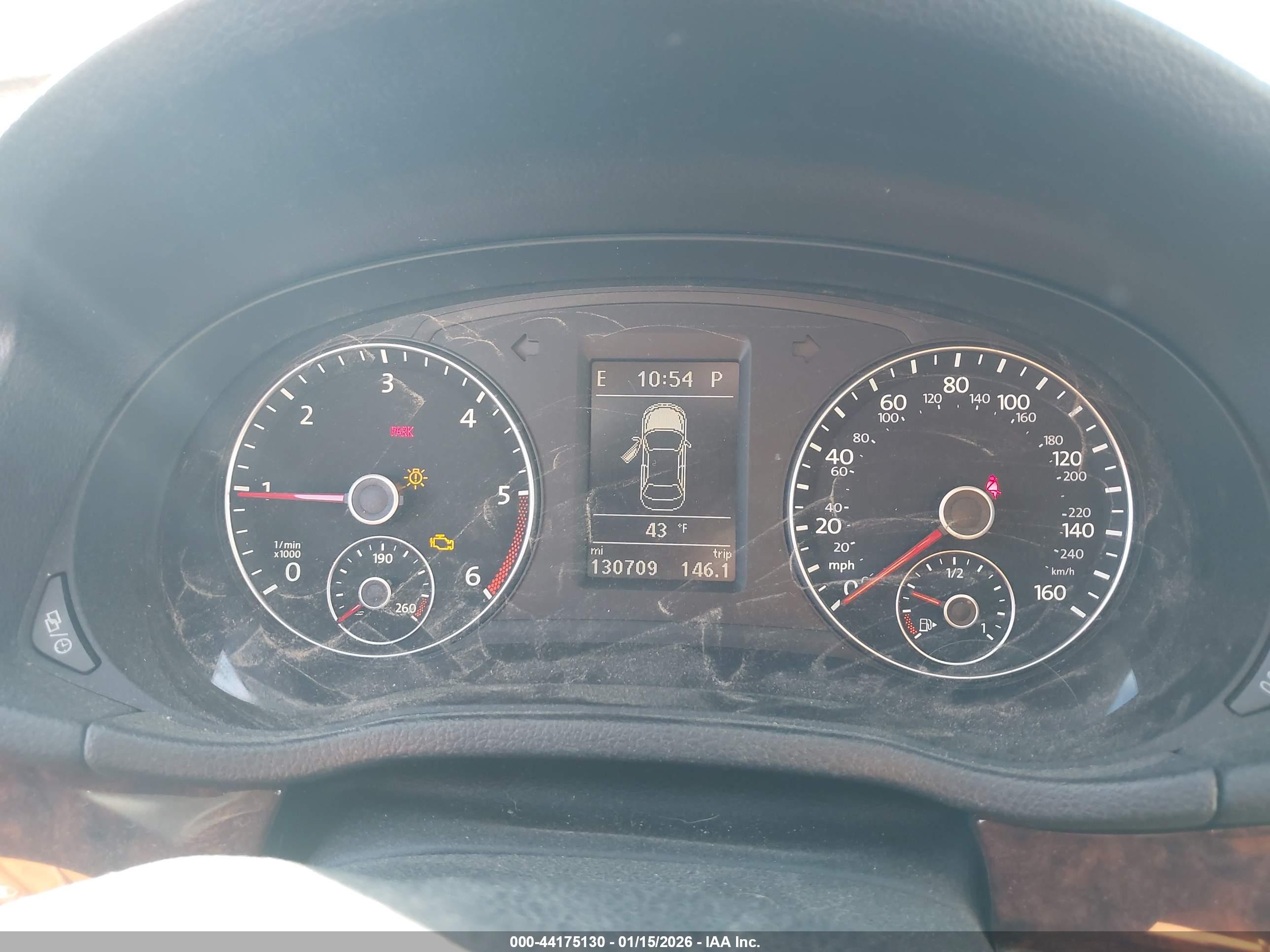 VOLKSWAGEN PASSAT image 7