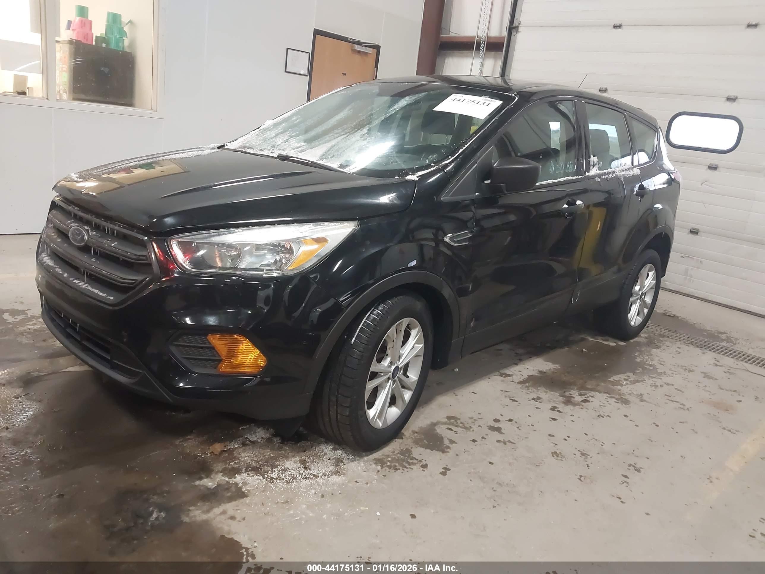 FORD ESCAPE image 2