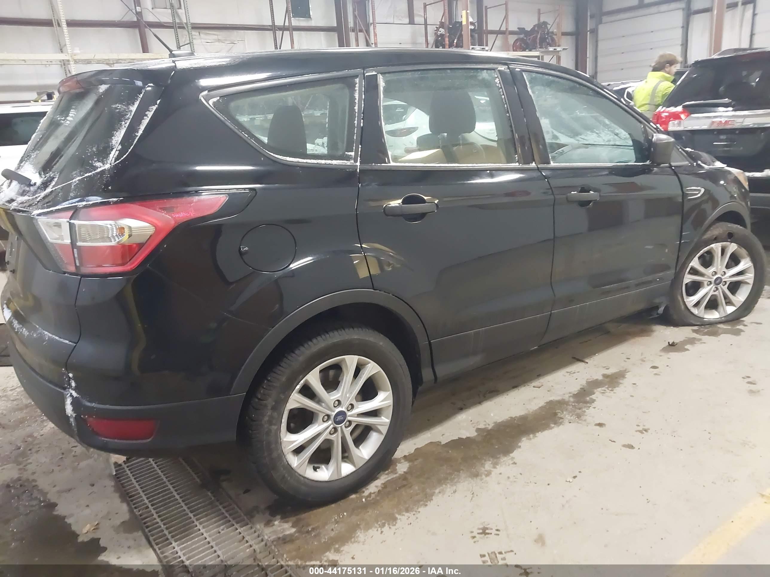 FORD ESCAPE image 4