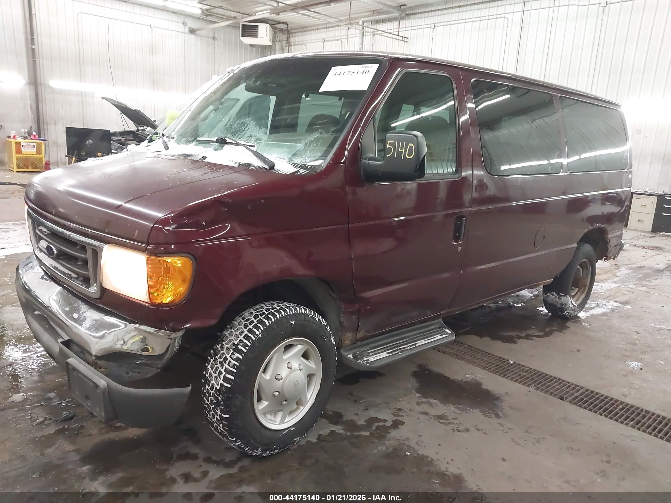 FORD E-350 image 2