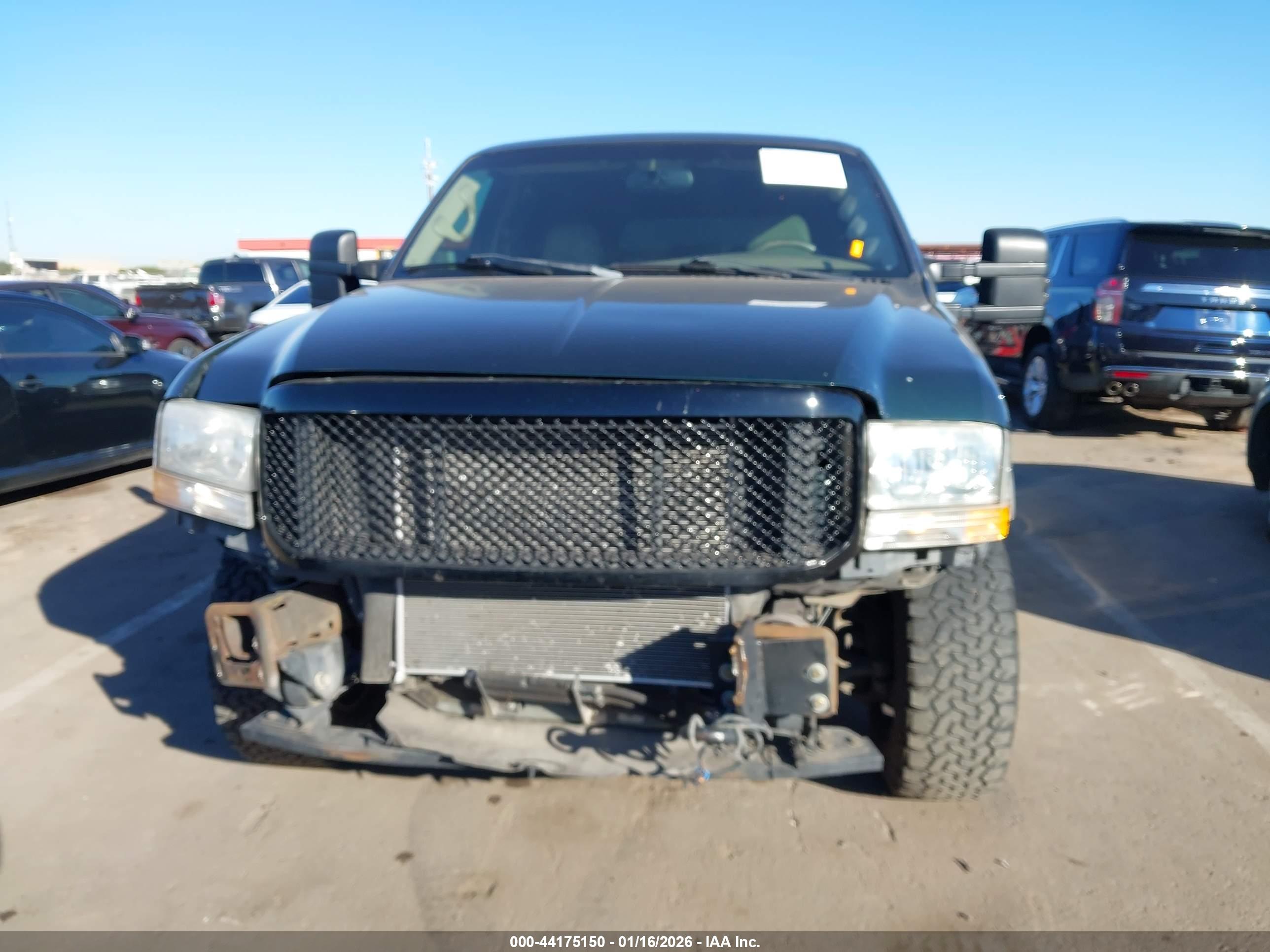 FORD EXCURSION image 6