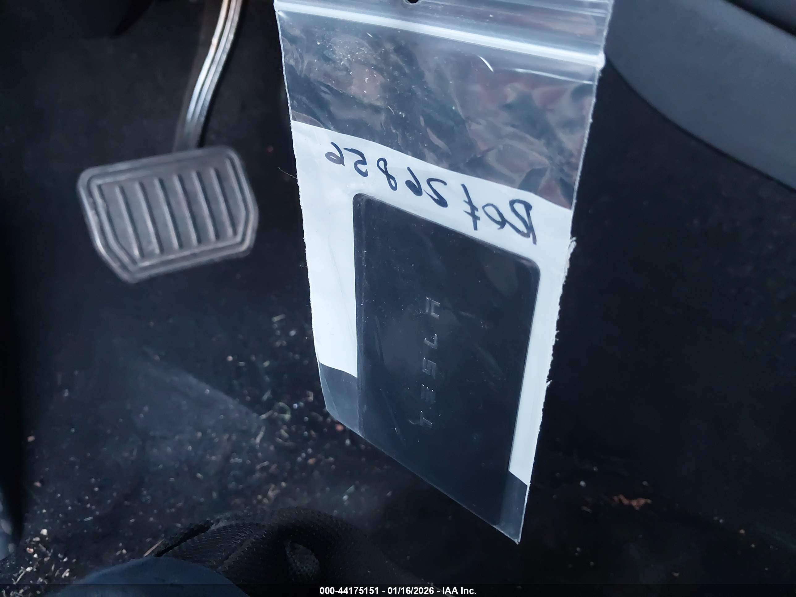 TESLA MODEL image 11