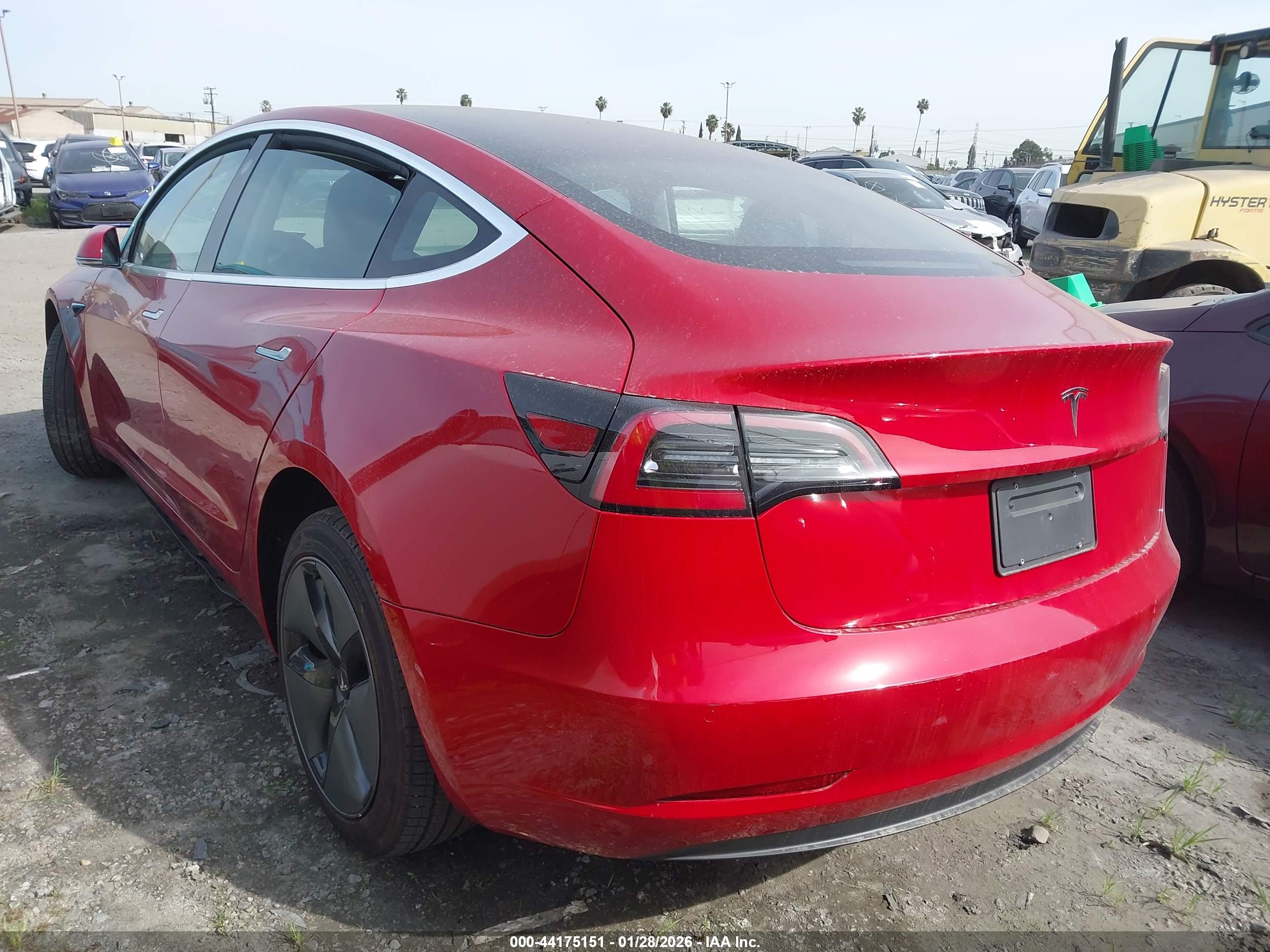 TESLA MODEL image 3