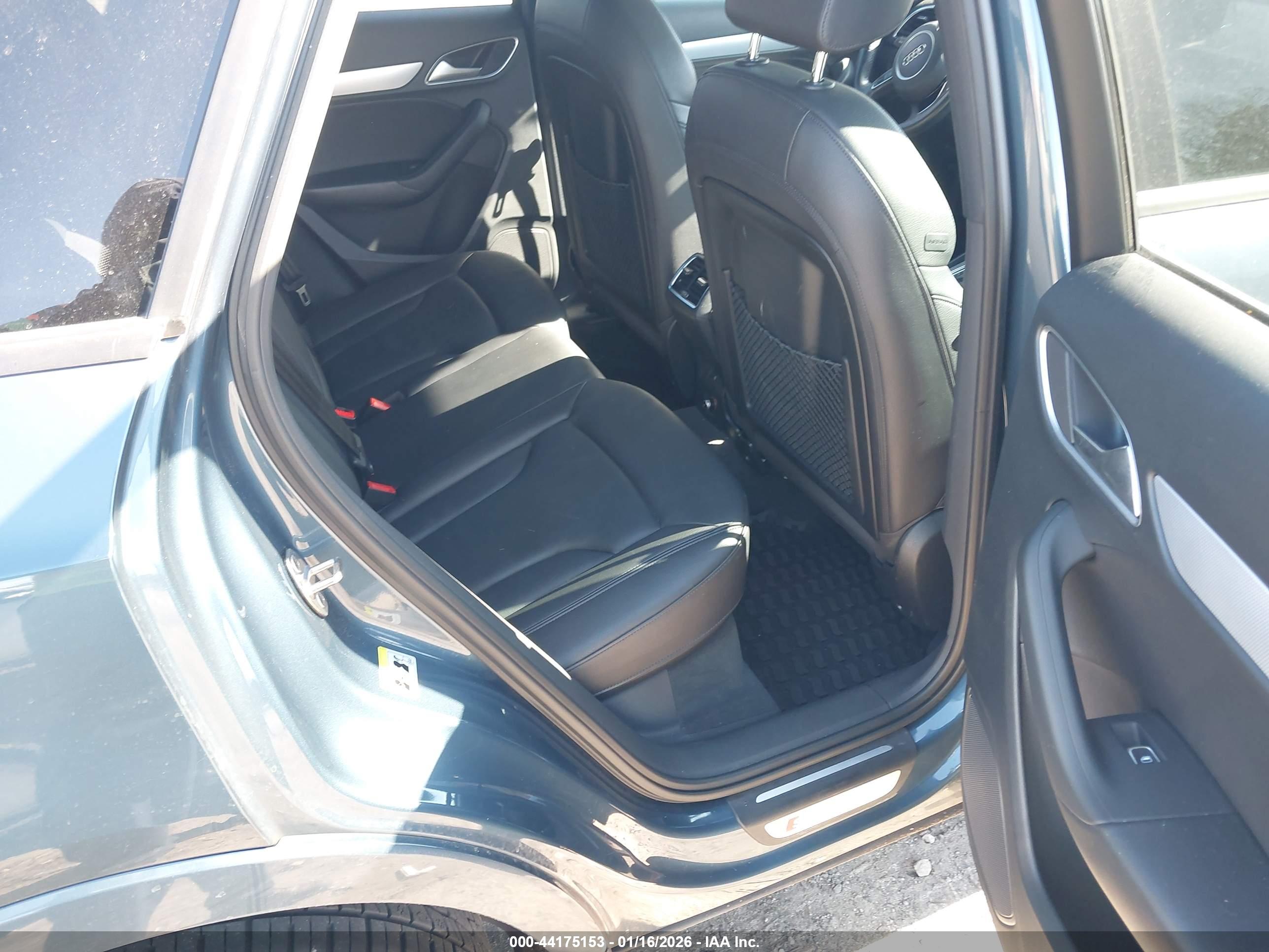 AUDI Q3 image 8