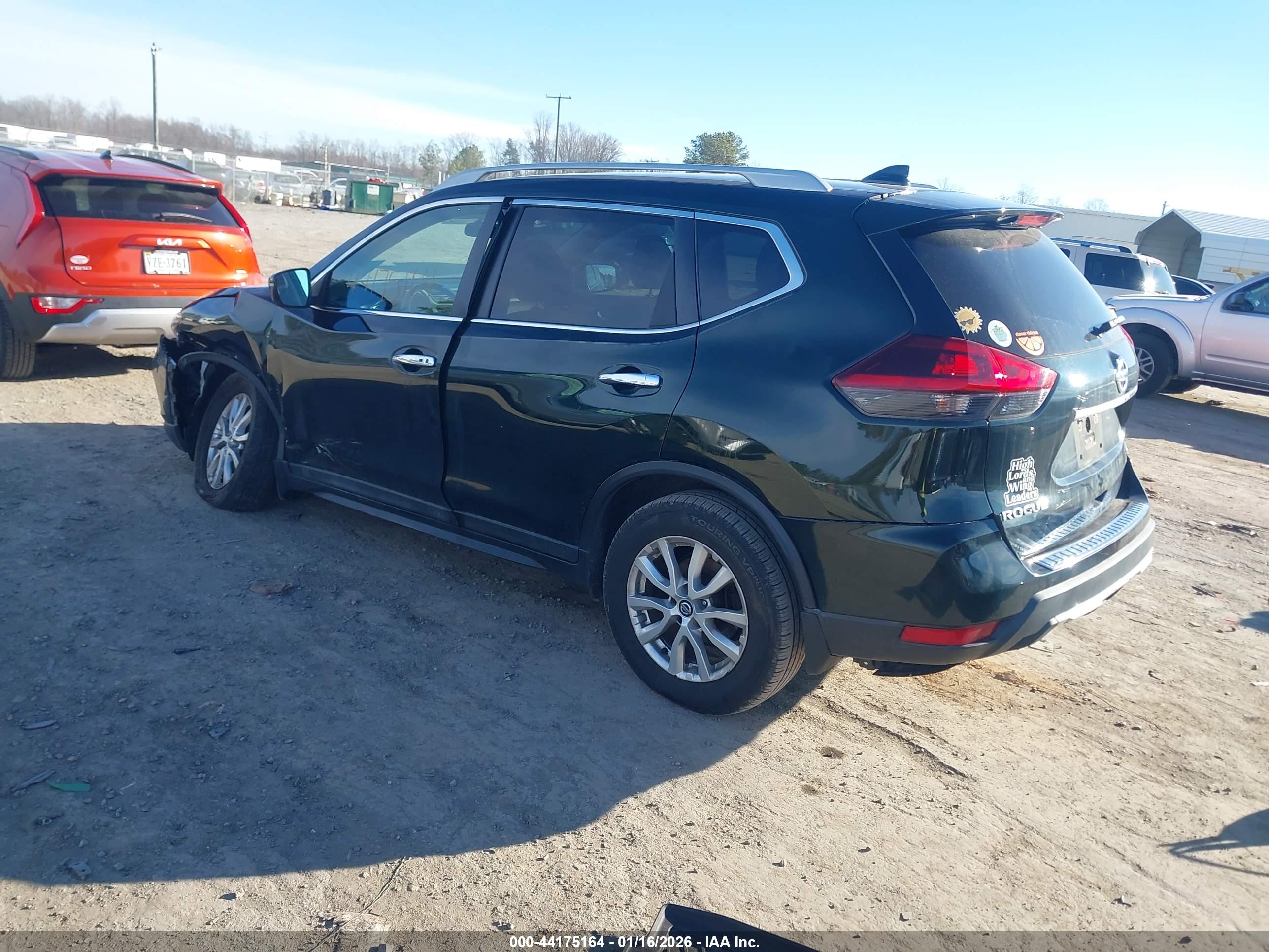 NISSAN ROGUE image 3